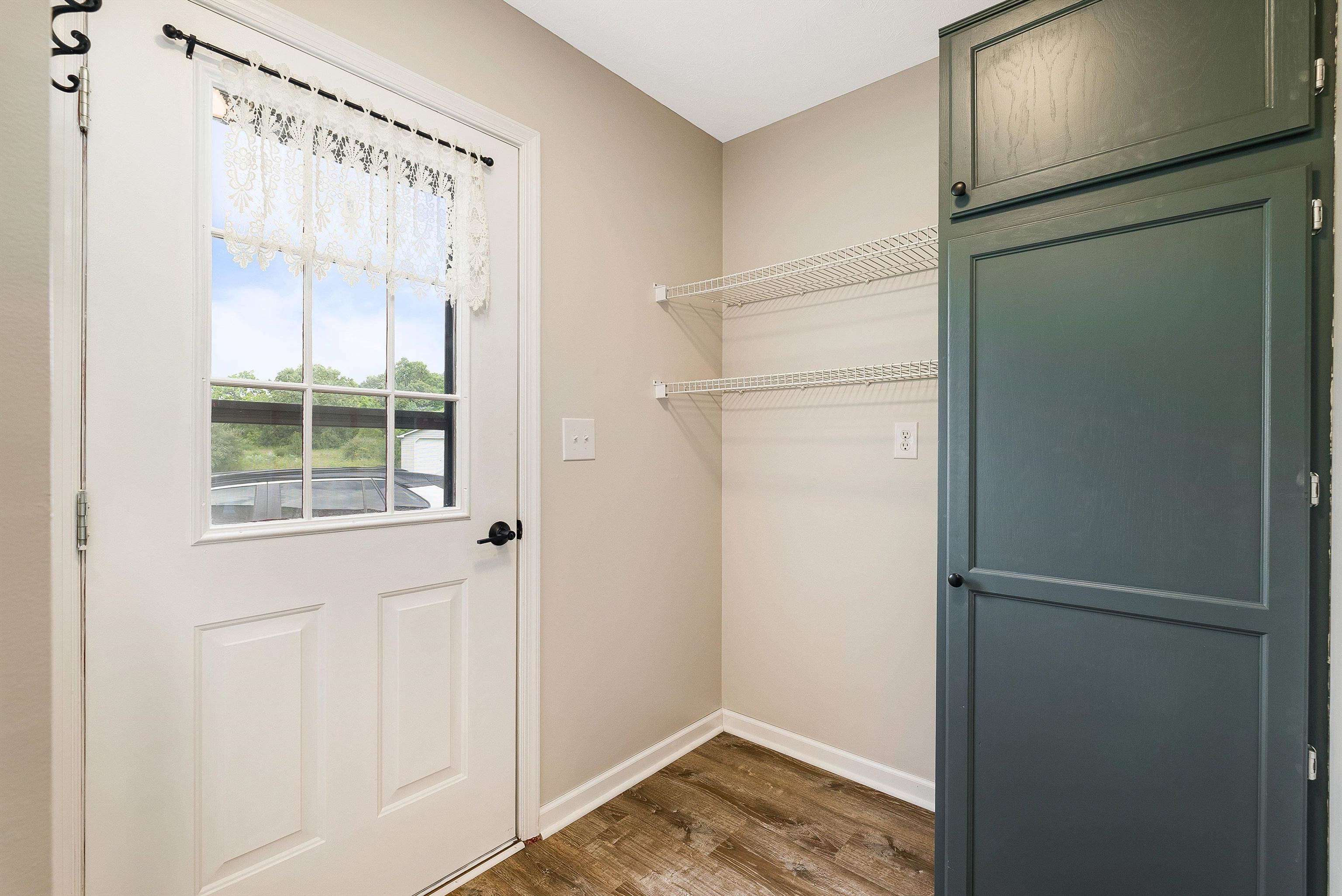 66 DENONCOURT LN