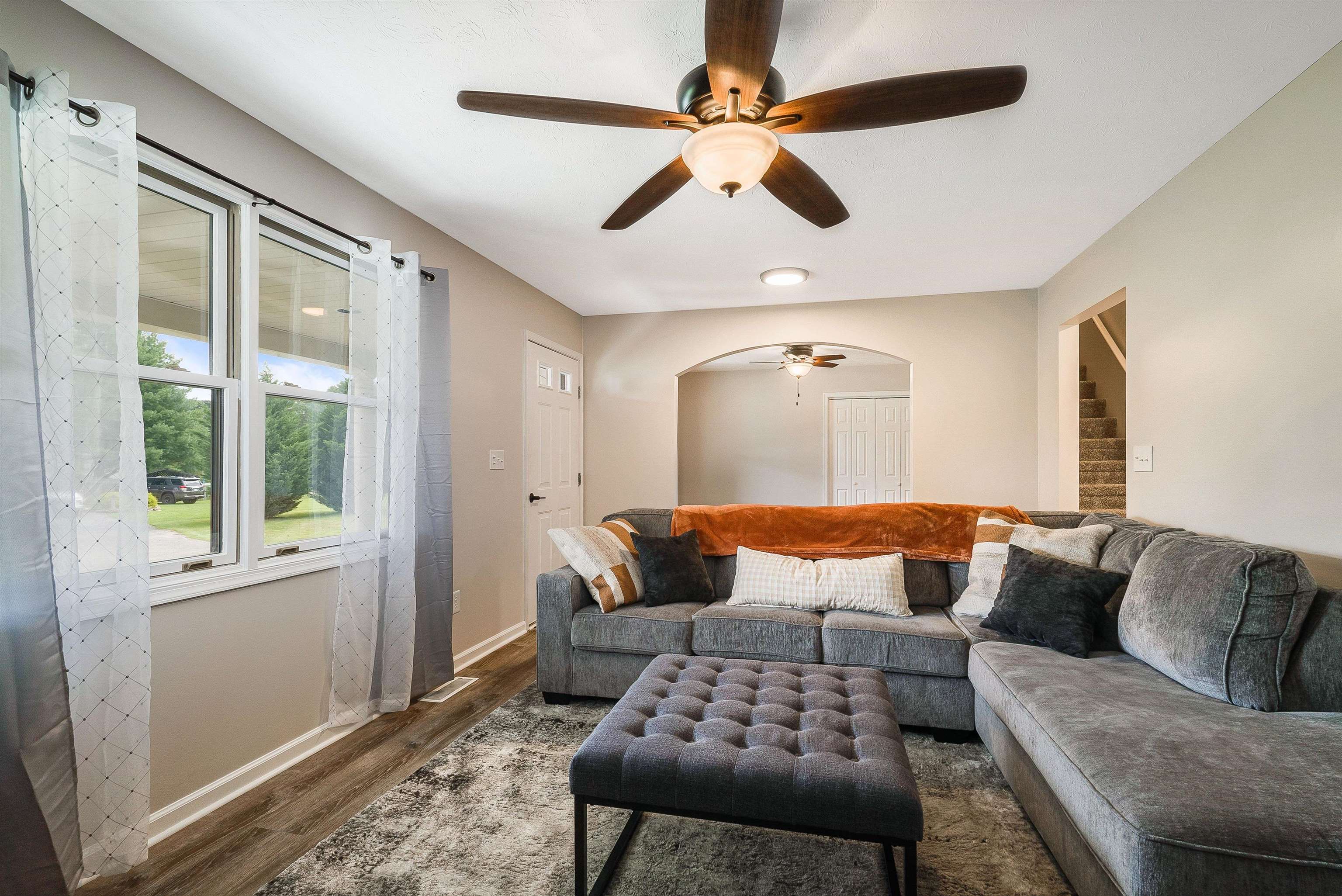 66 DENONCOURT LN