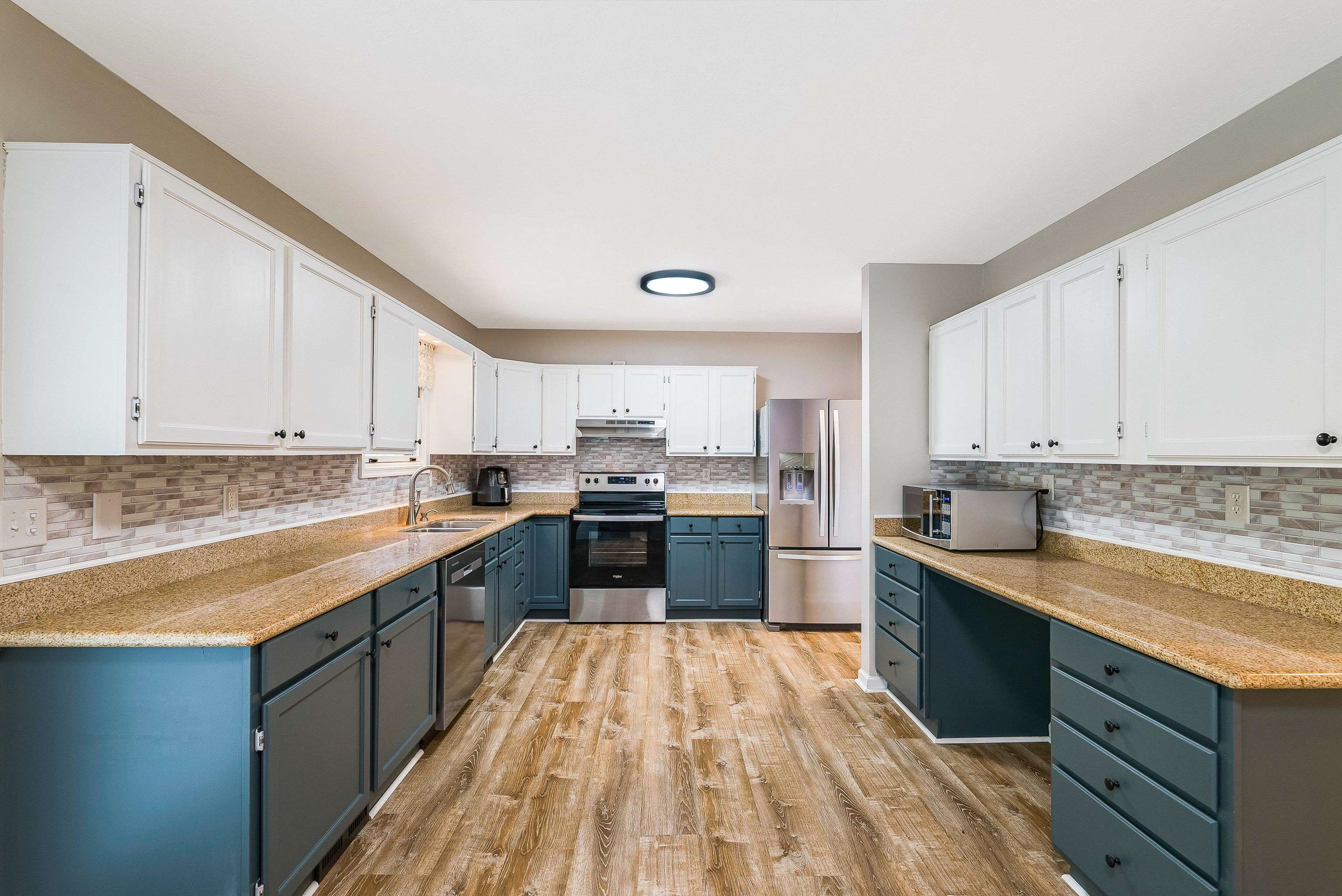 66 DENONCOURT LN