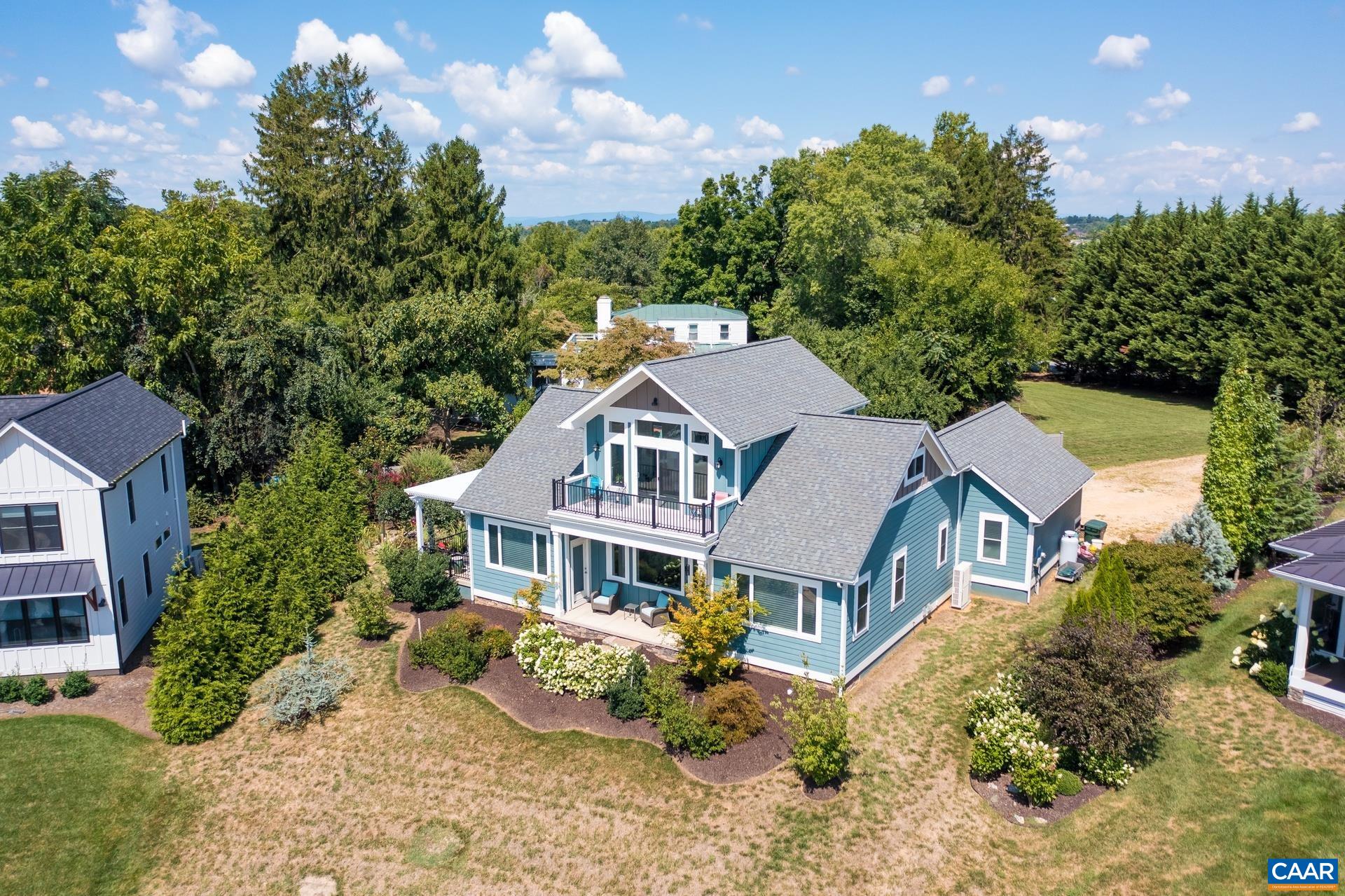 2548 BELVUE RD
