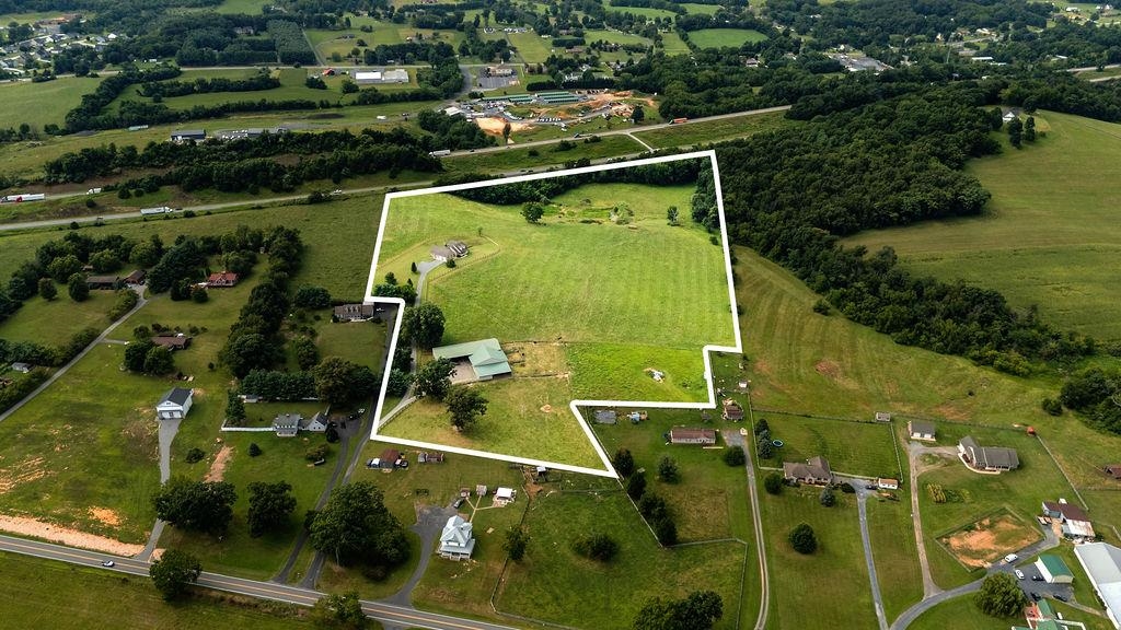 448 STUARTS DRAFT HWY