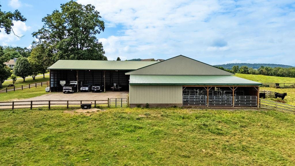 448 STUARTS DRAFT HWY