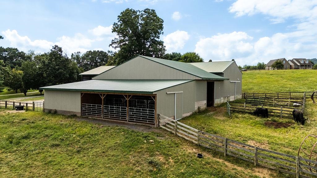 448 STUARTS DRAFT HWY