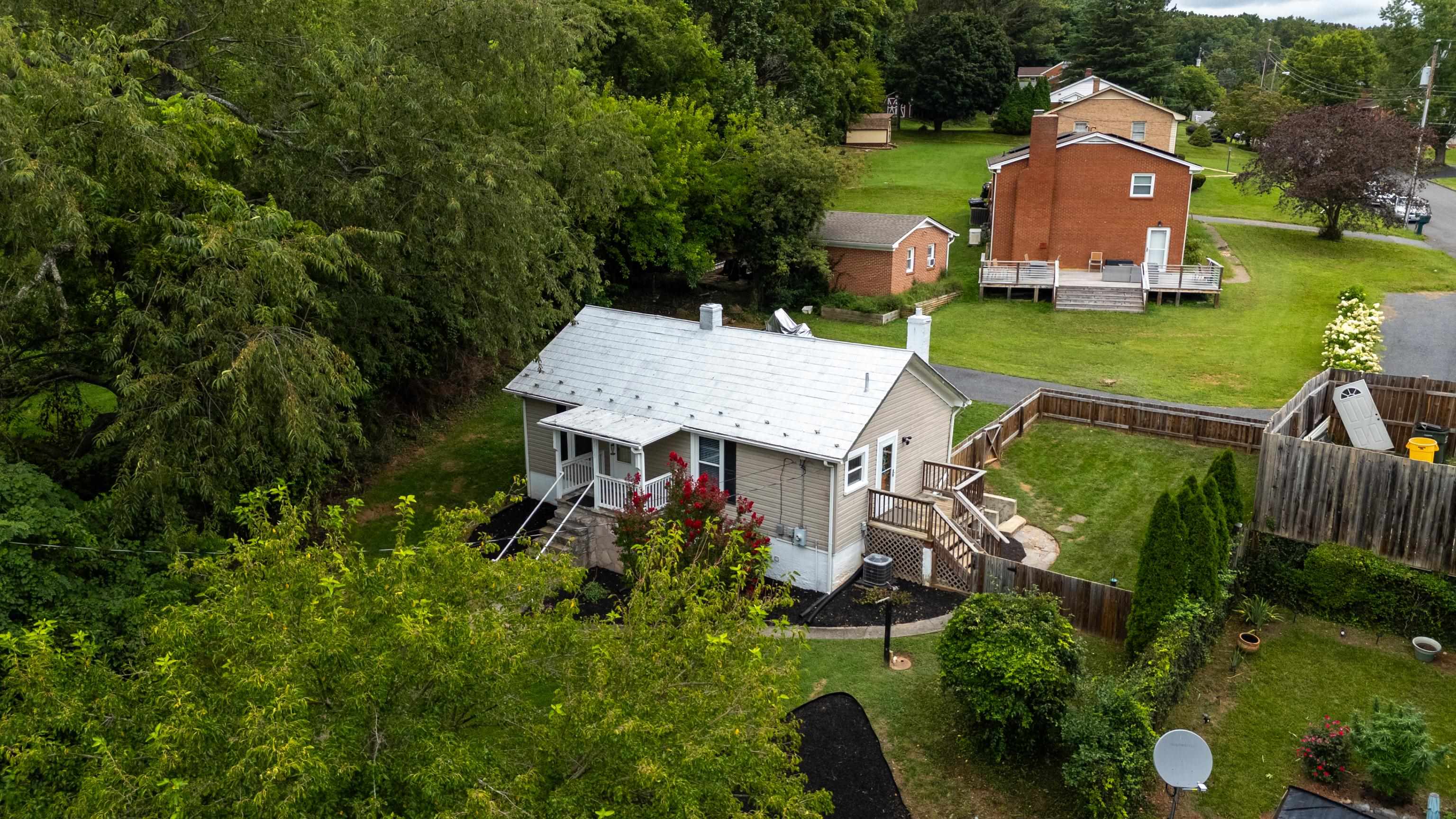 1315 CHURCHVILLE AVE