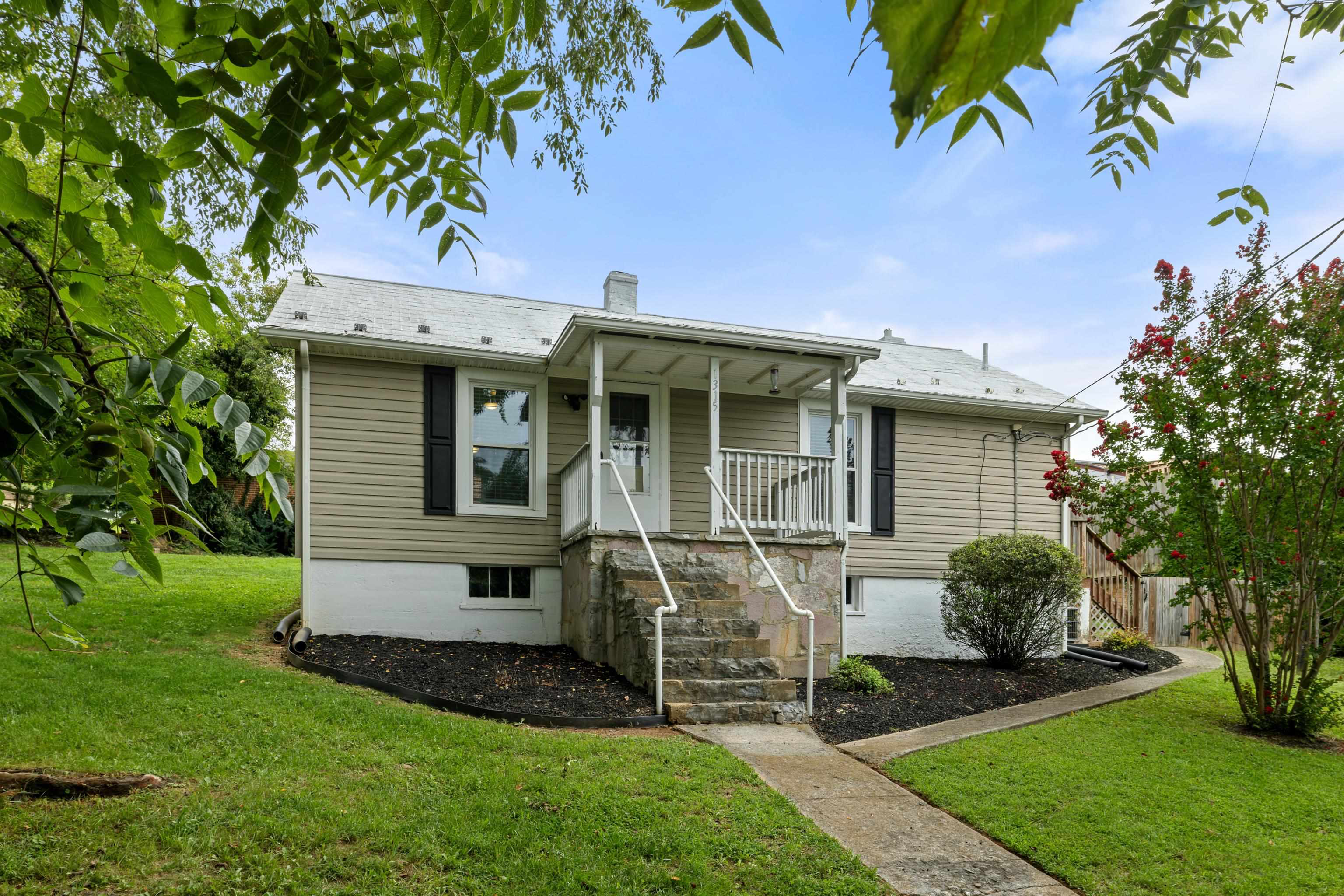 1315 CHURCHVILLE AVE