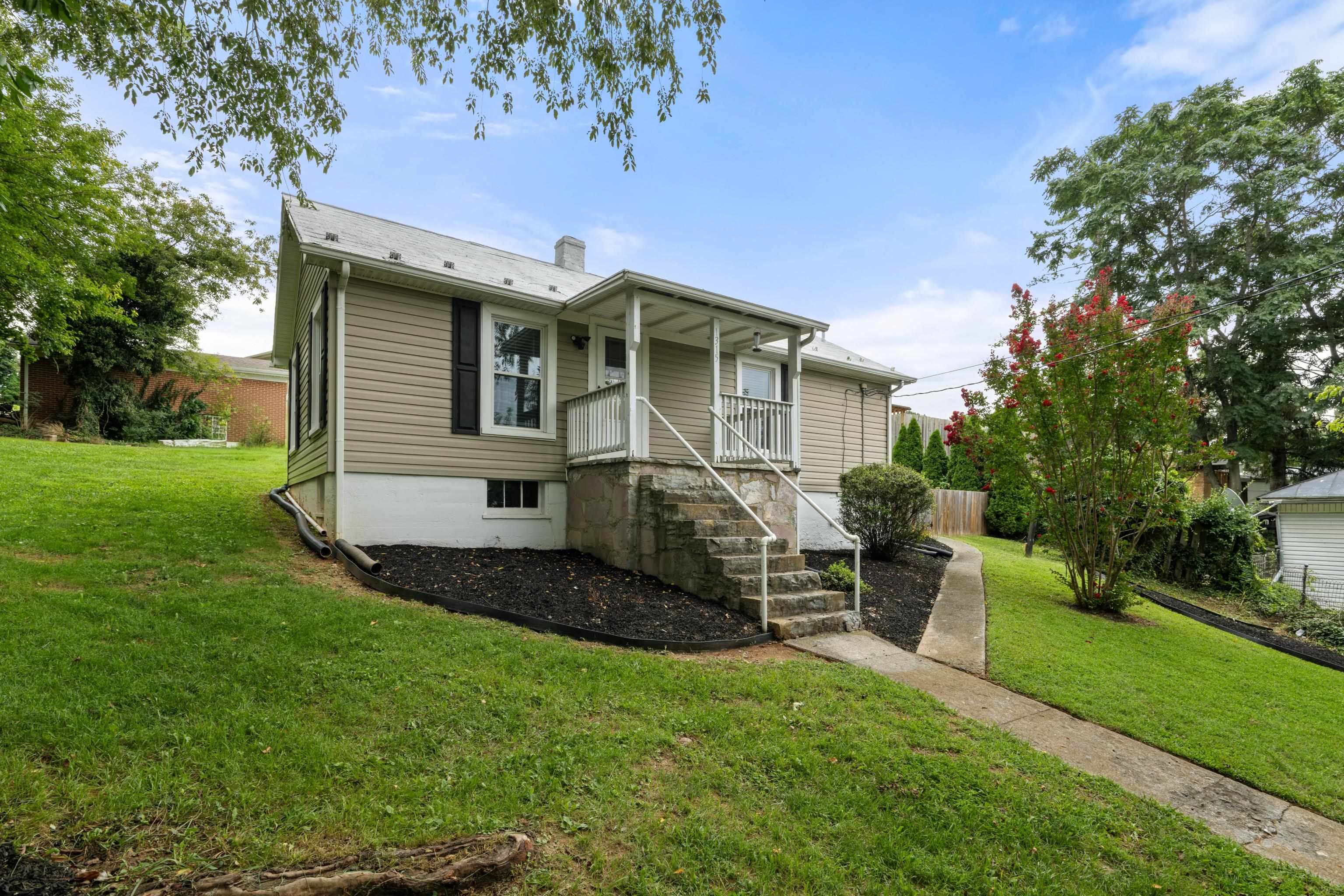 1315 CHURCHVILLE AVE