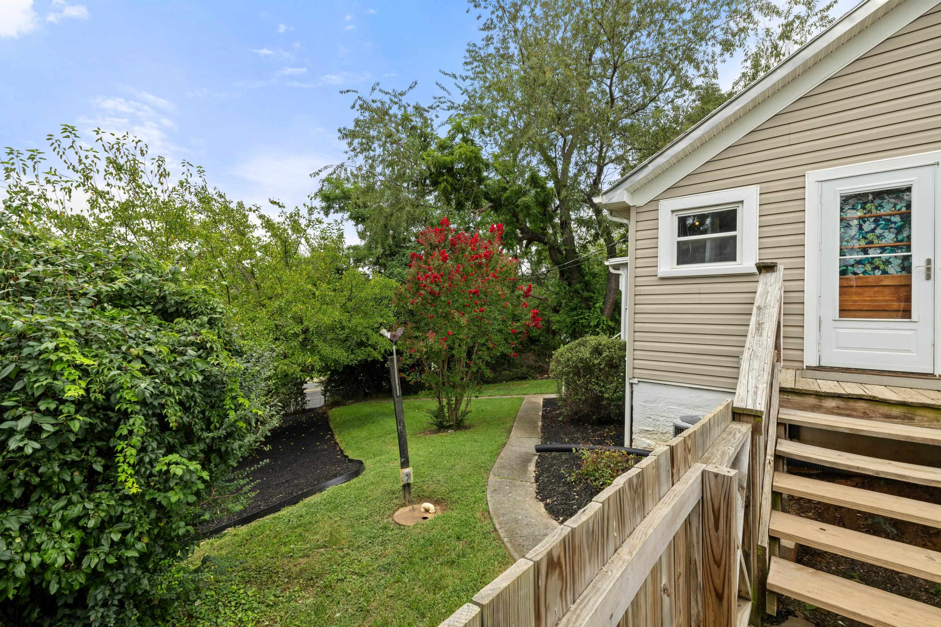 1315 CHURCHVILLE AVE