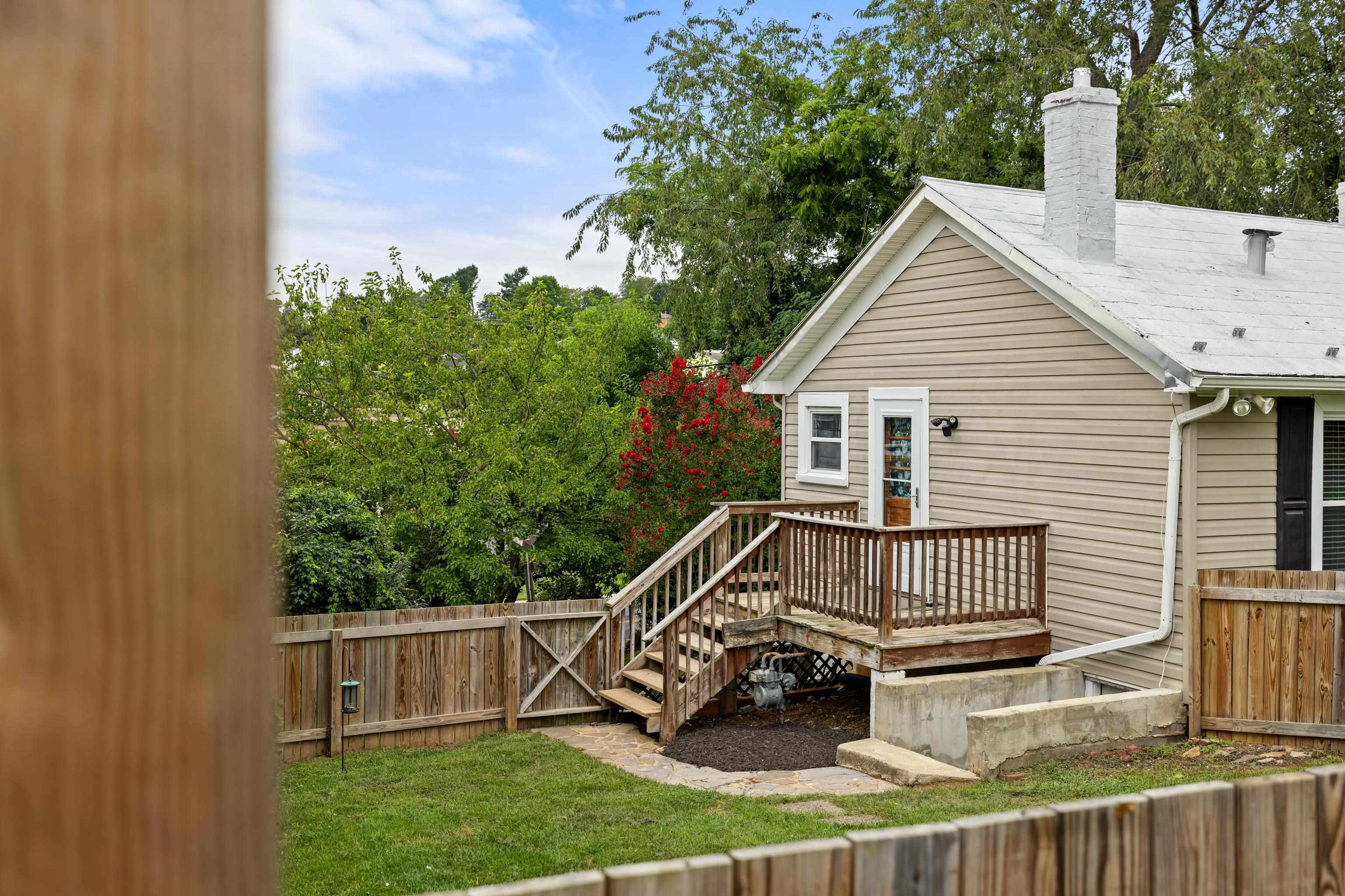 1315 CHURCHVILLE AVE