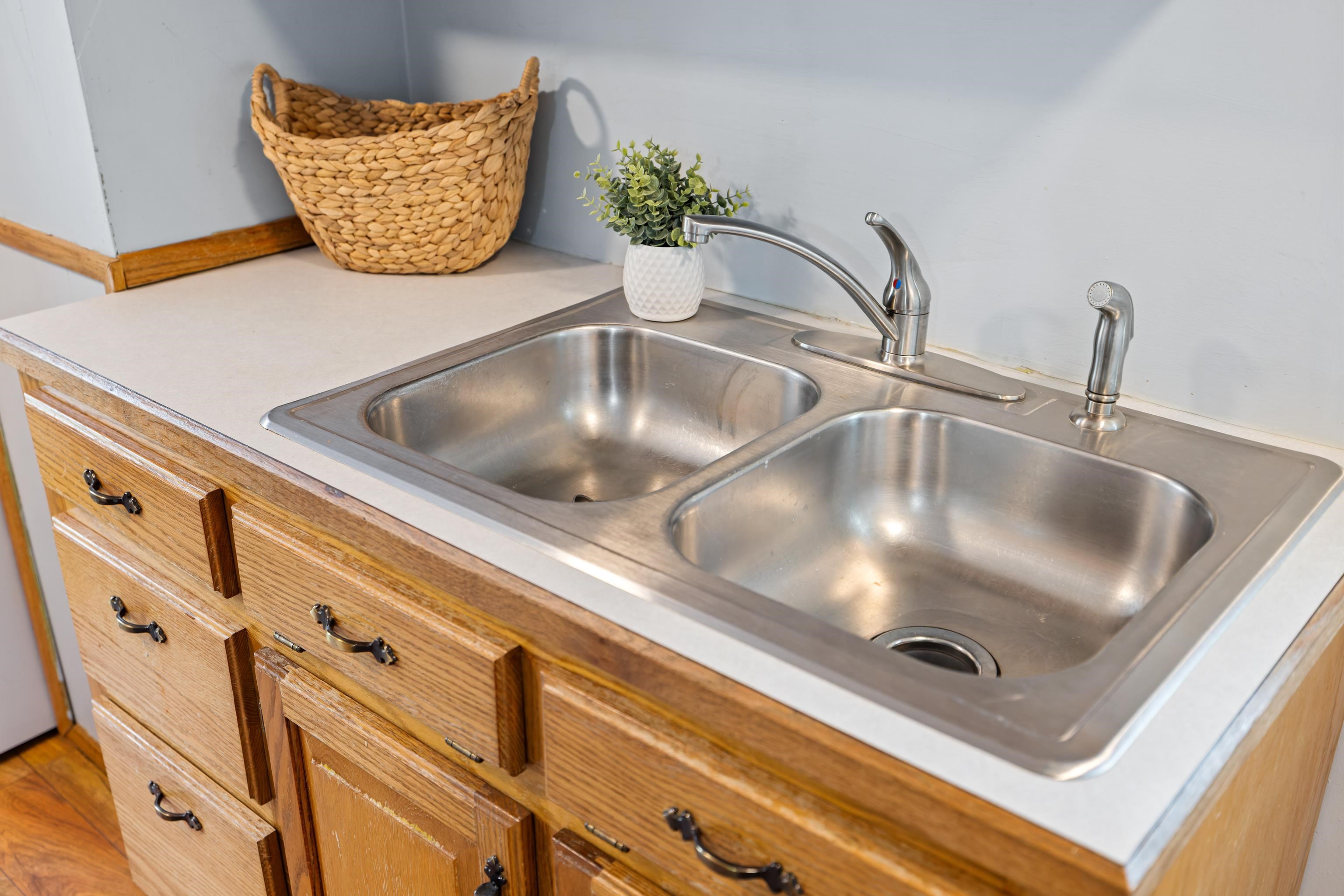 1315 CHURCHVILLE AVE