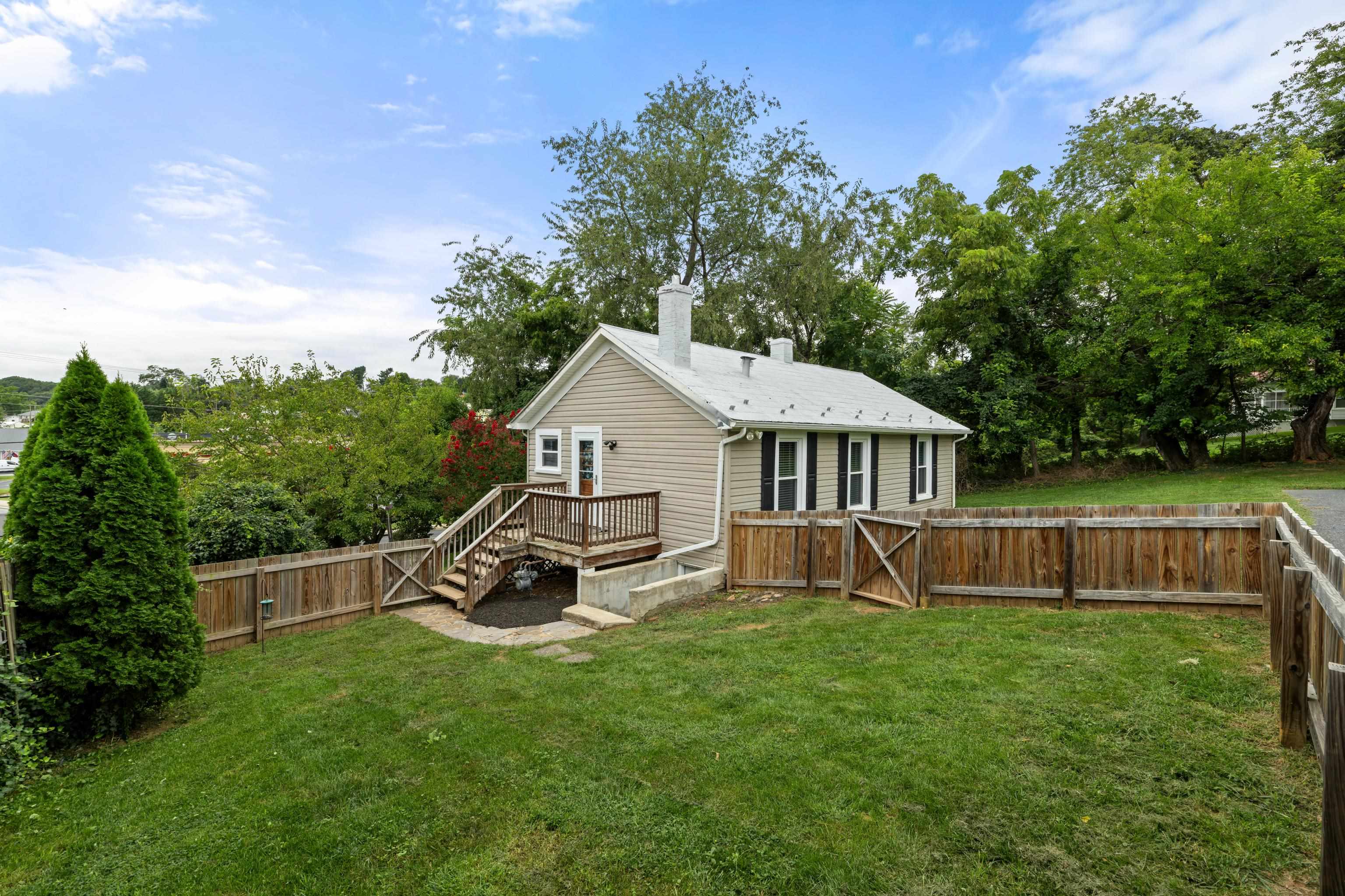 1315 CHURCHVILLE AVE