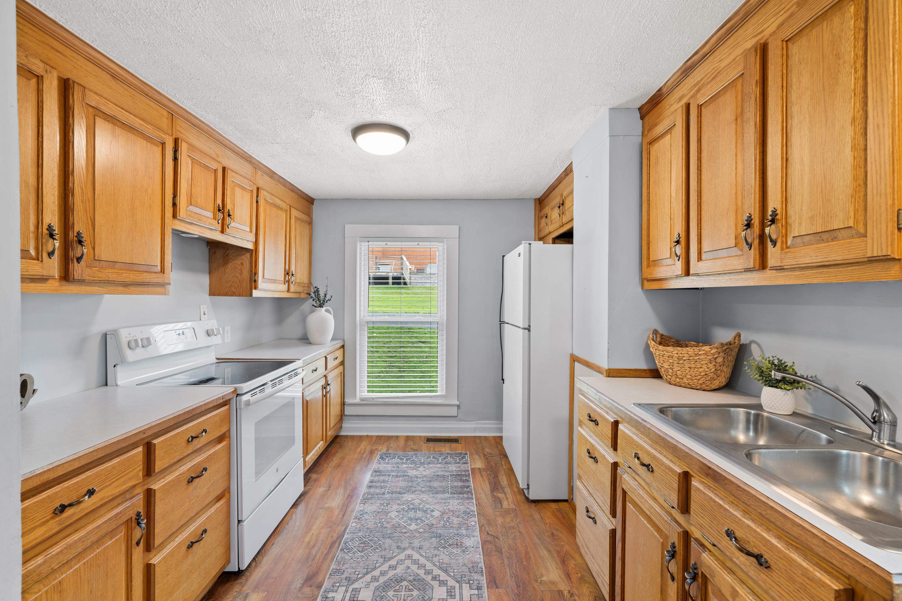 1315 CHURCHVILLE AVE