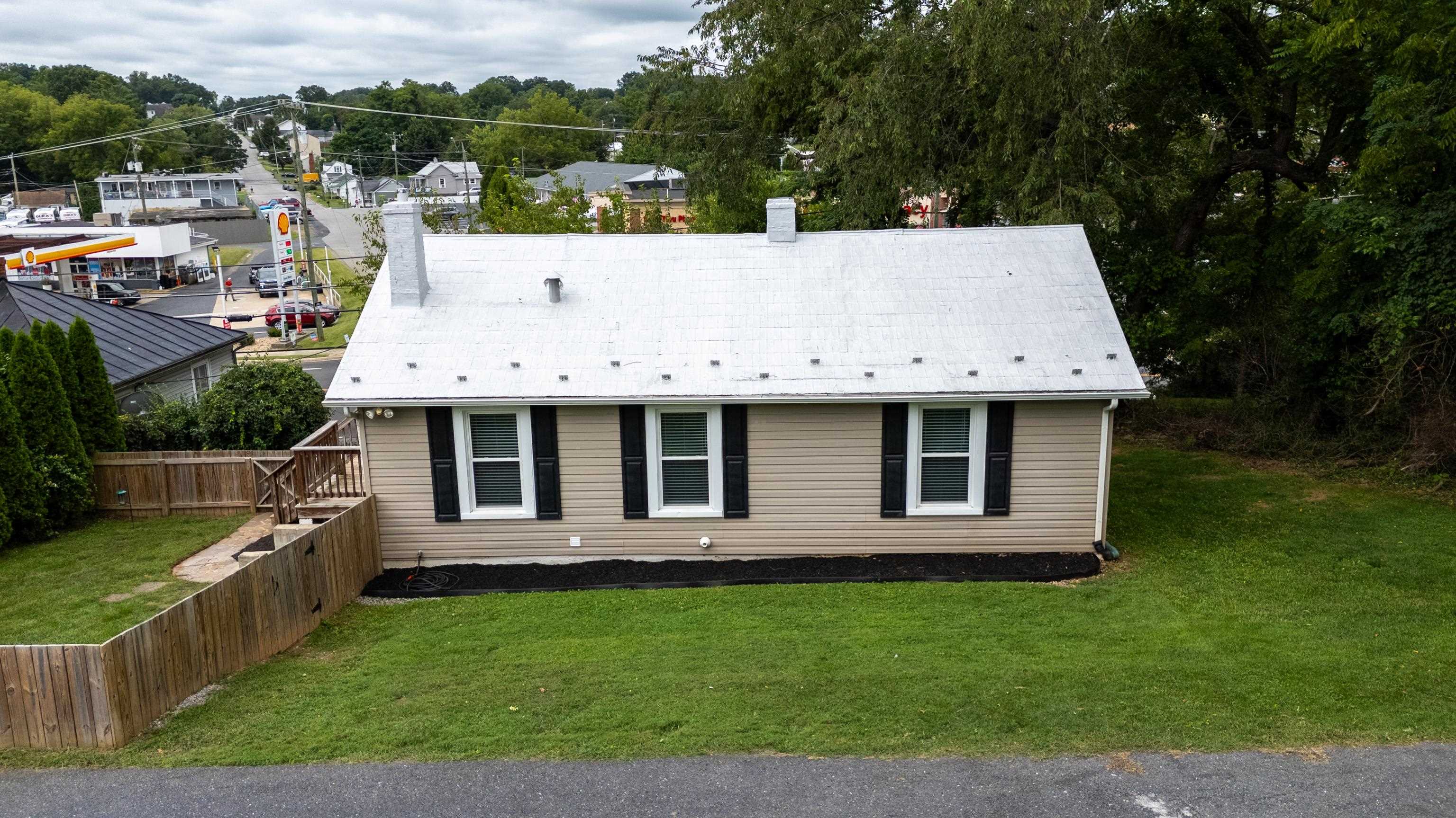 1315 CHURCHVILLE AVE