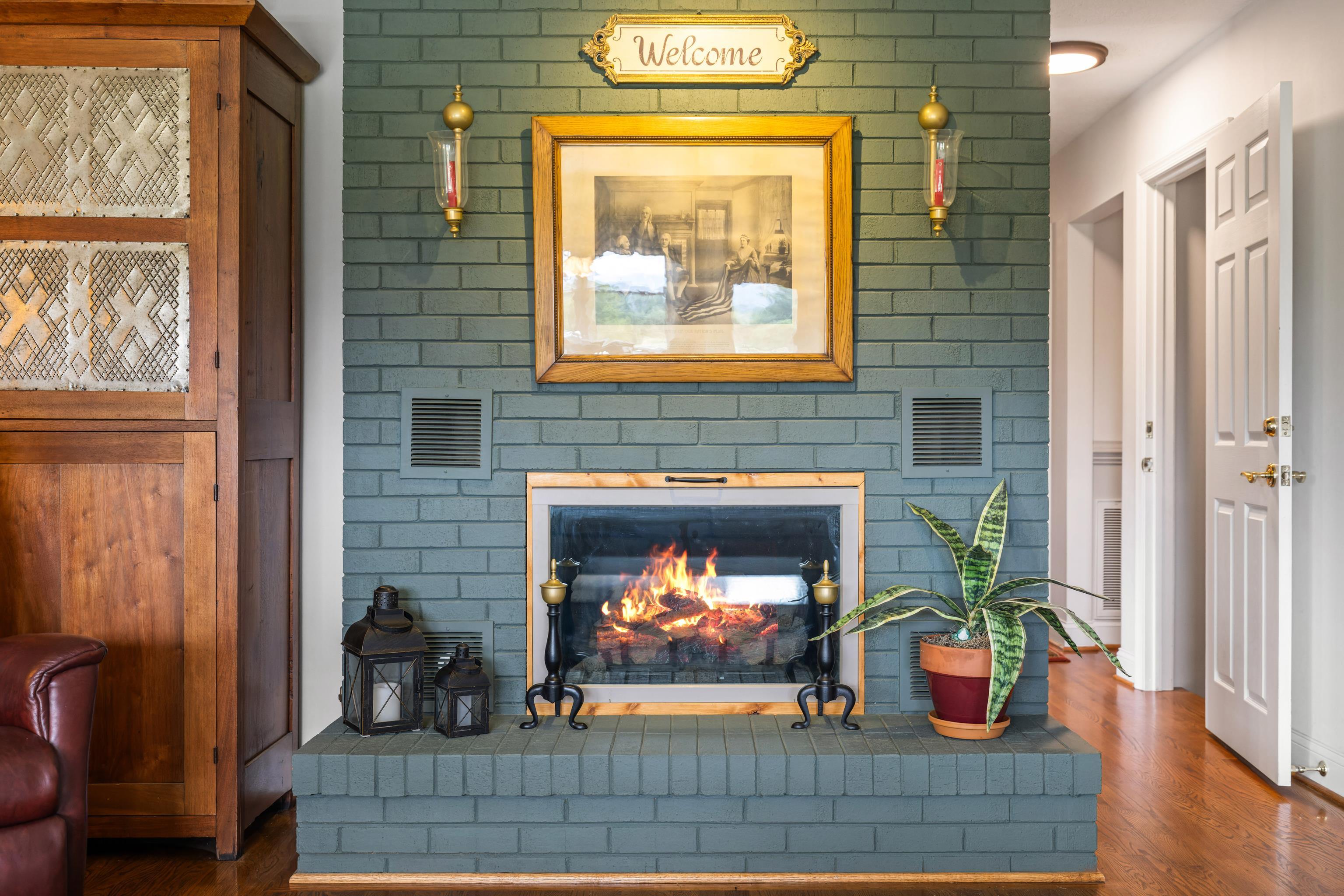 125 WARREN OAKS LN