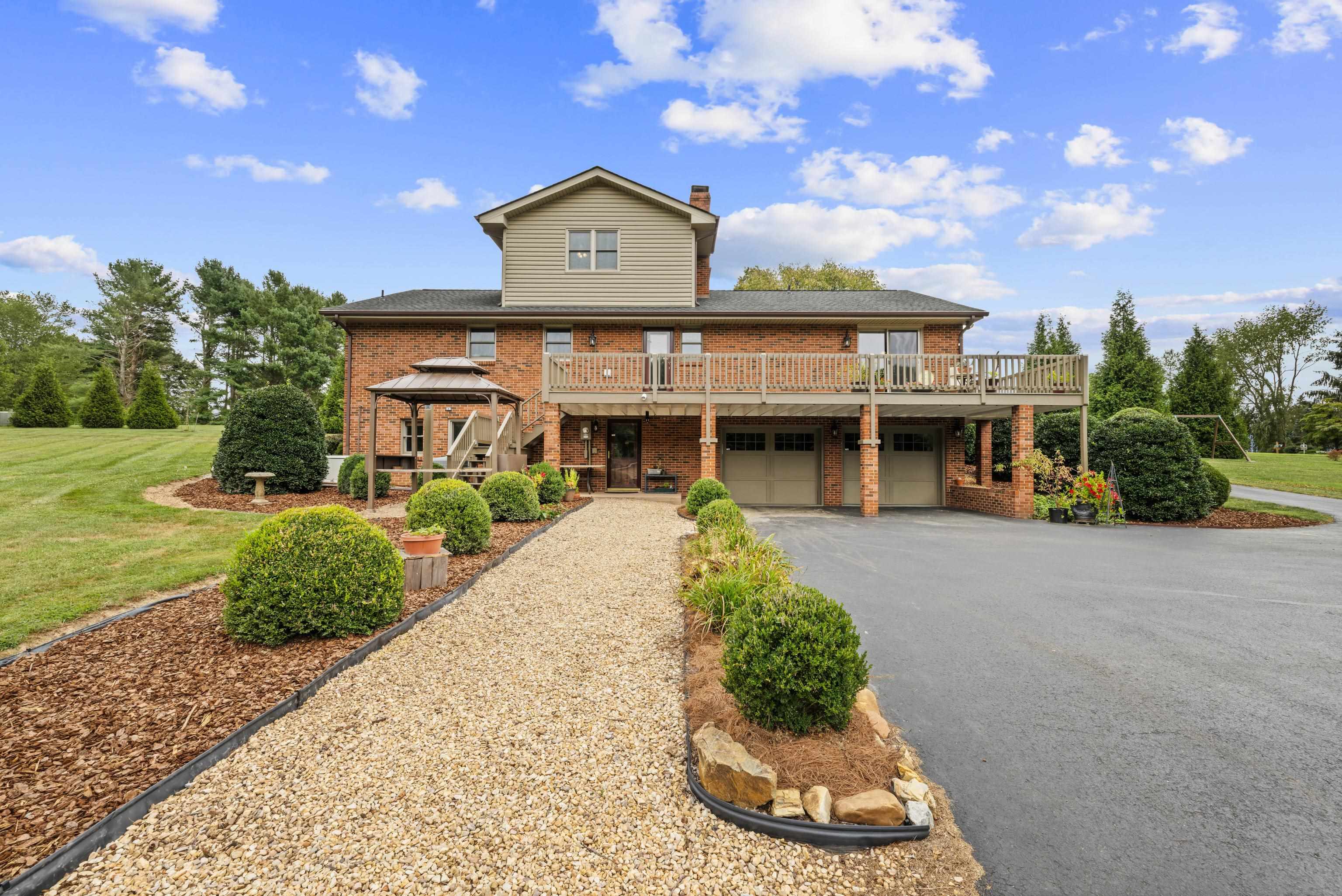 125 WARREN OAKS LN