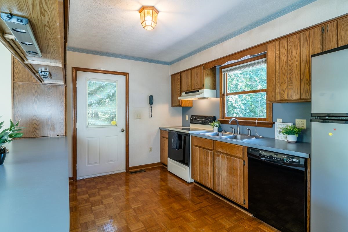 173 RIDGETOP DR