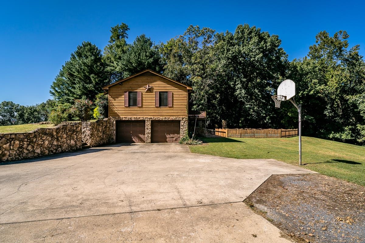 173 RIDGETOP DR