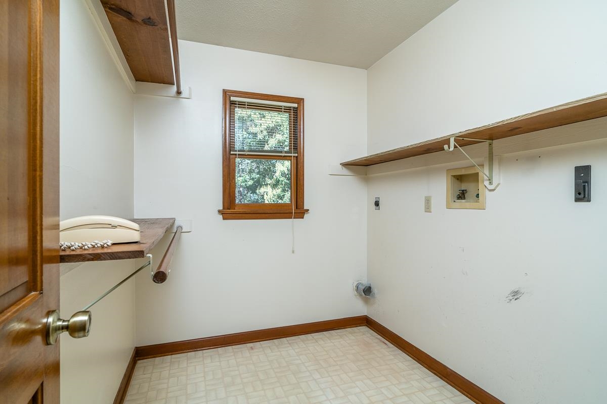 173 RIDGETOP DR