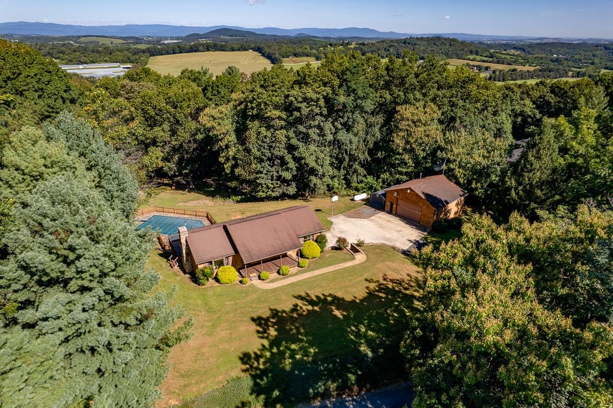 173 RIDGETOP DR