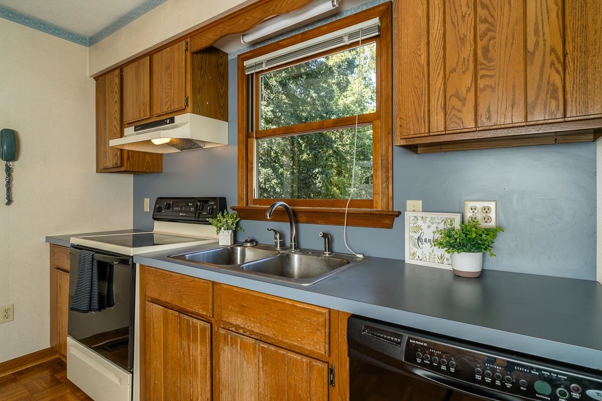 173 RIDGETOP DR
