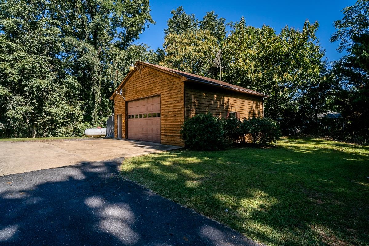 173 RIDGETOP DR