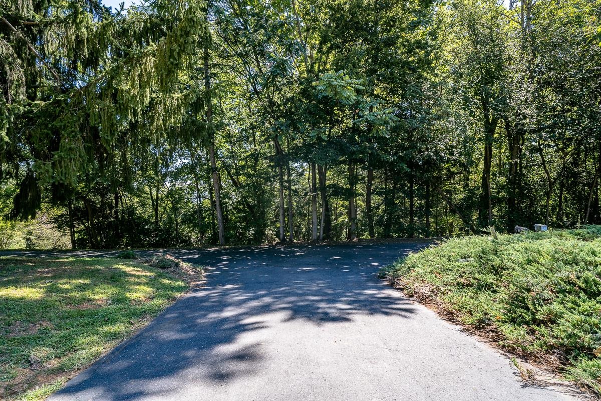 173 RIDGETOP DR
