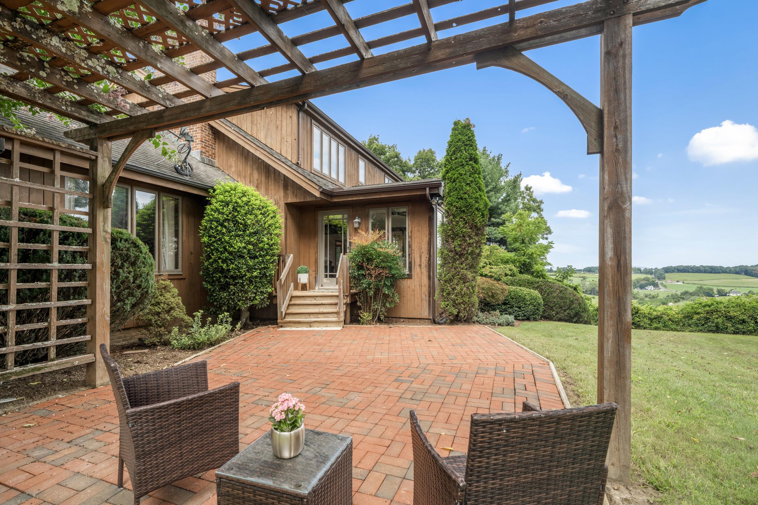78 CEDAR CREEK LN