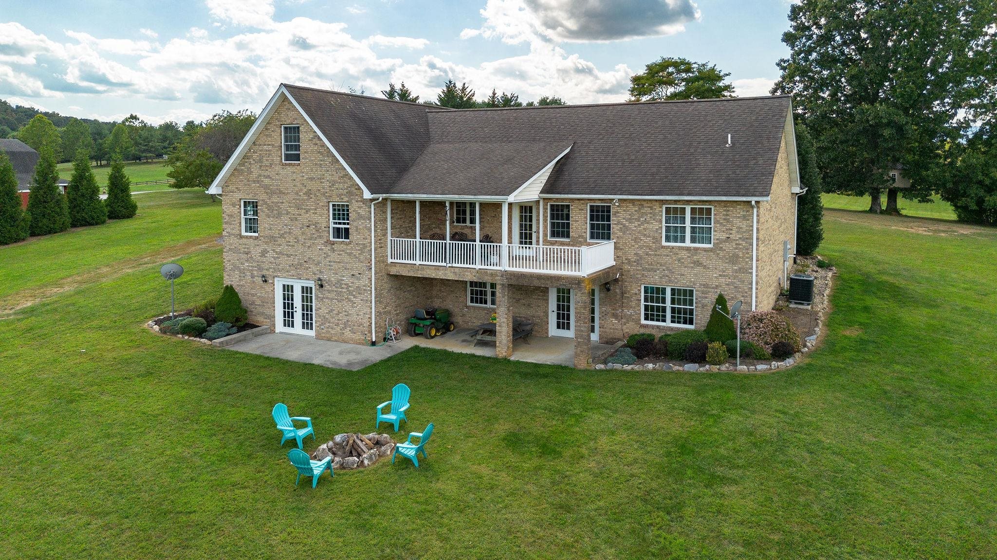 137 BELLE VISTA DR