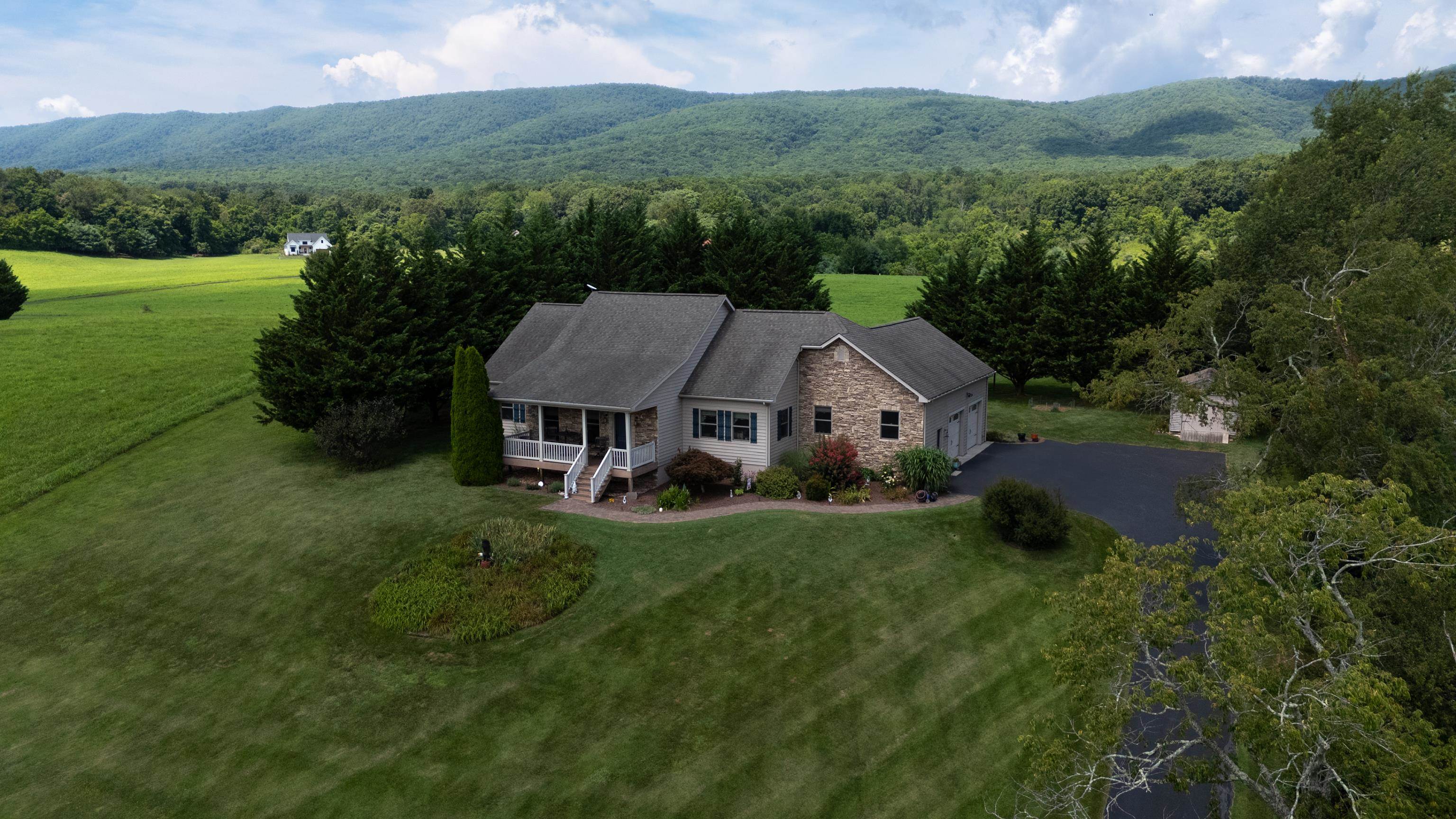 299 SUMMERDEAN RD