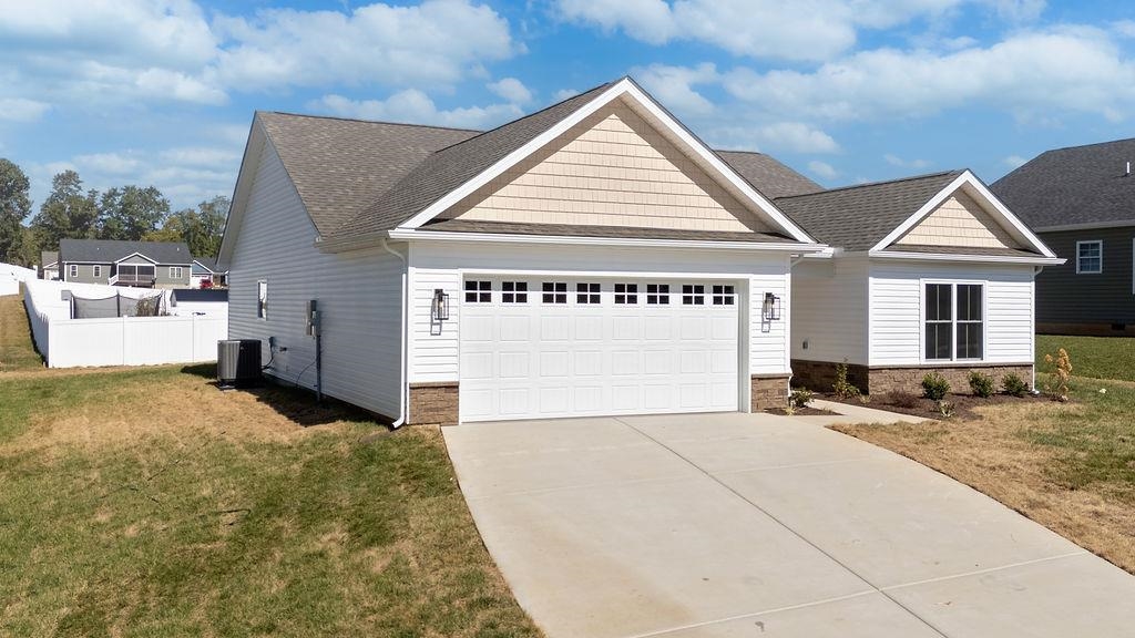 155 LANGLEY DR