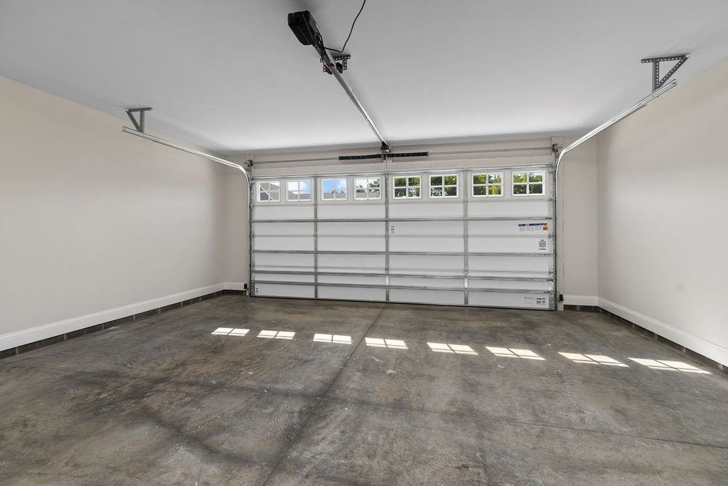 155 LANGLEY DR