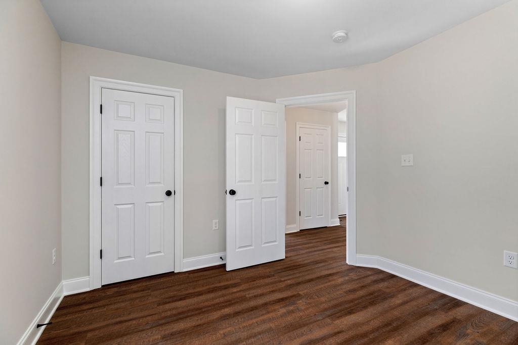155 LANGLEY DR