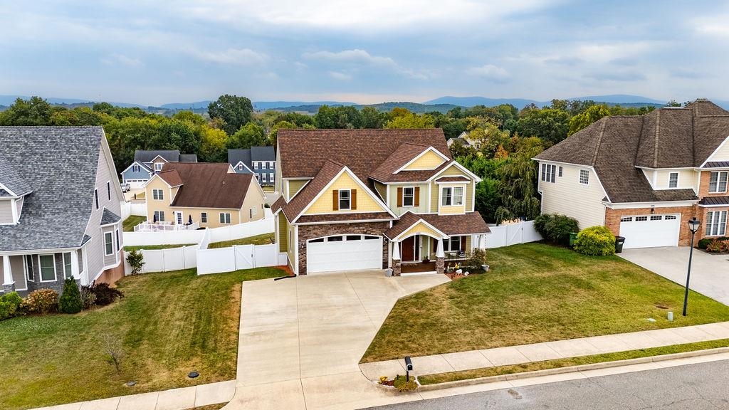 290 WINDSOR DR