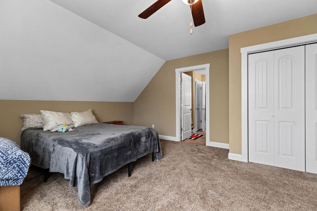 290 WINDSOR DR