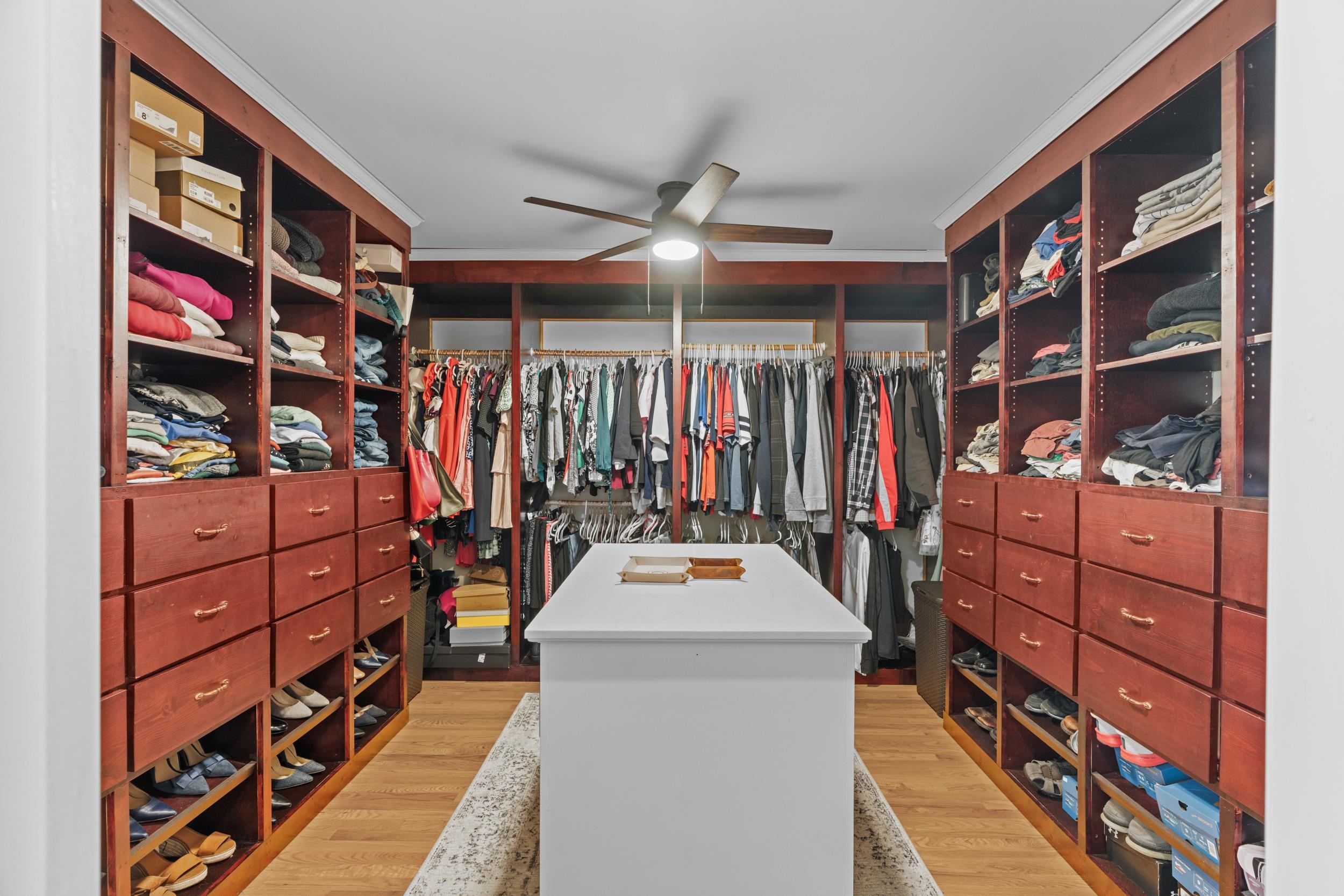 1109 ROSS RD