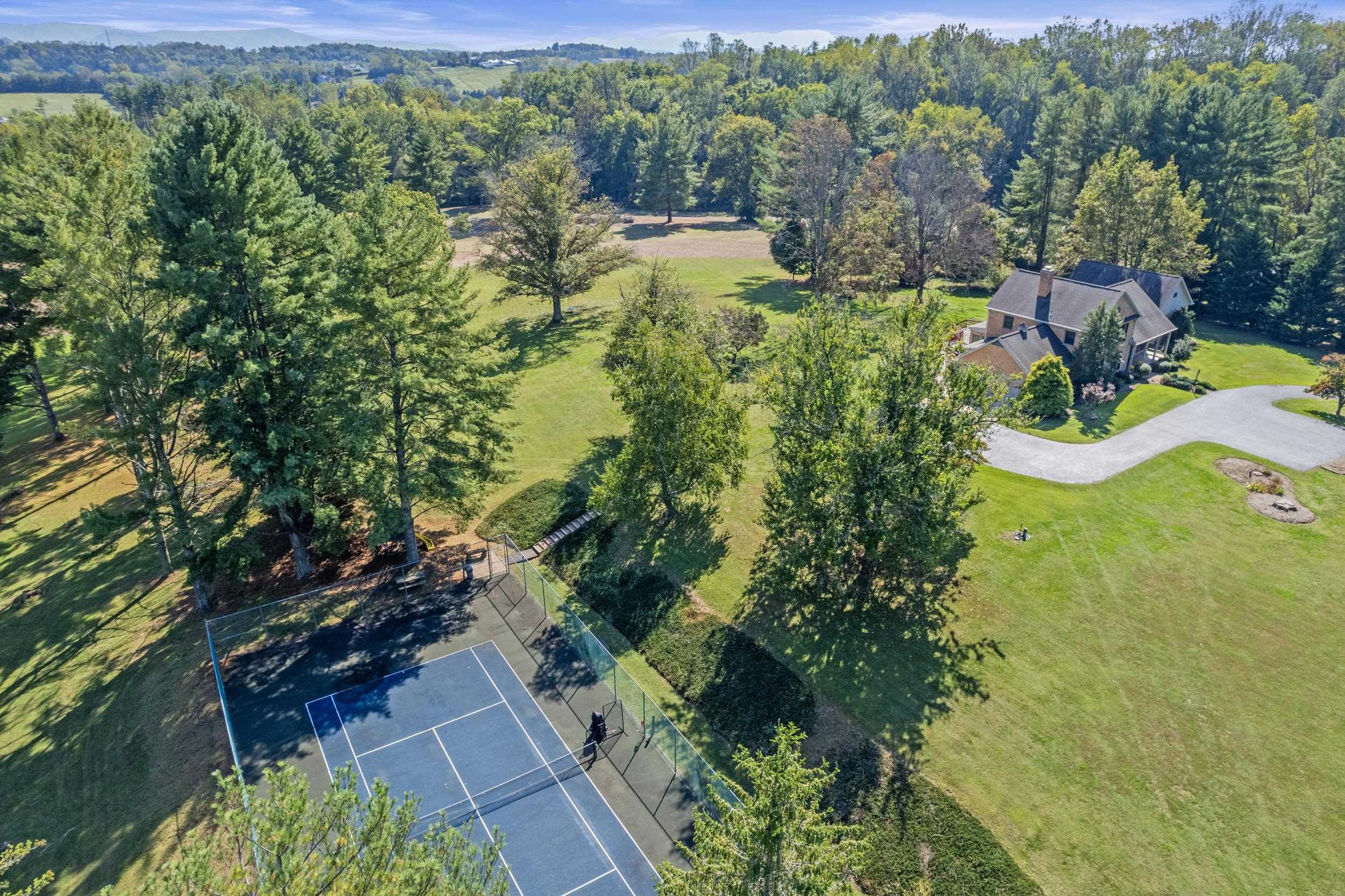 1109 ROSS RD