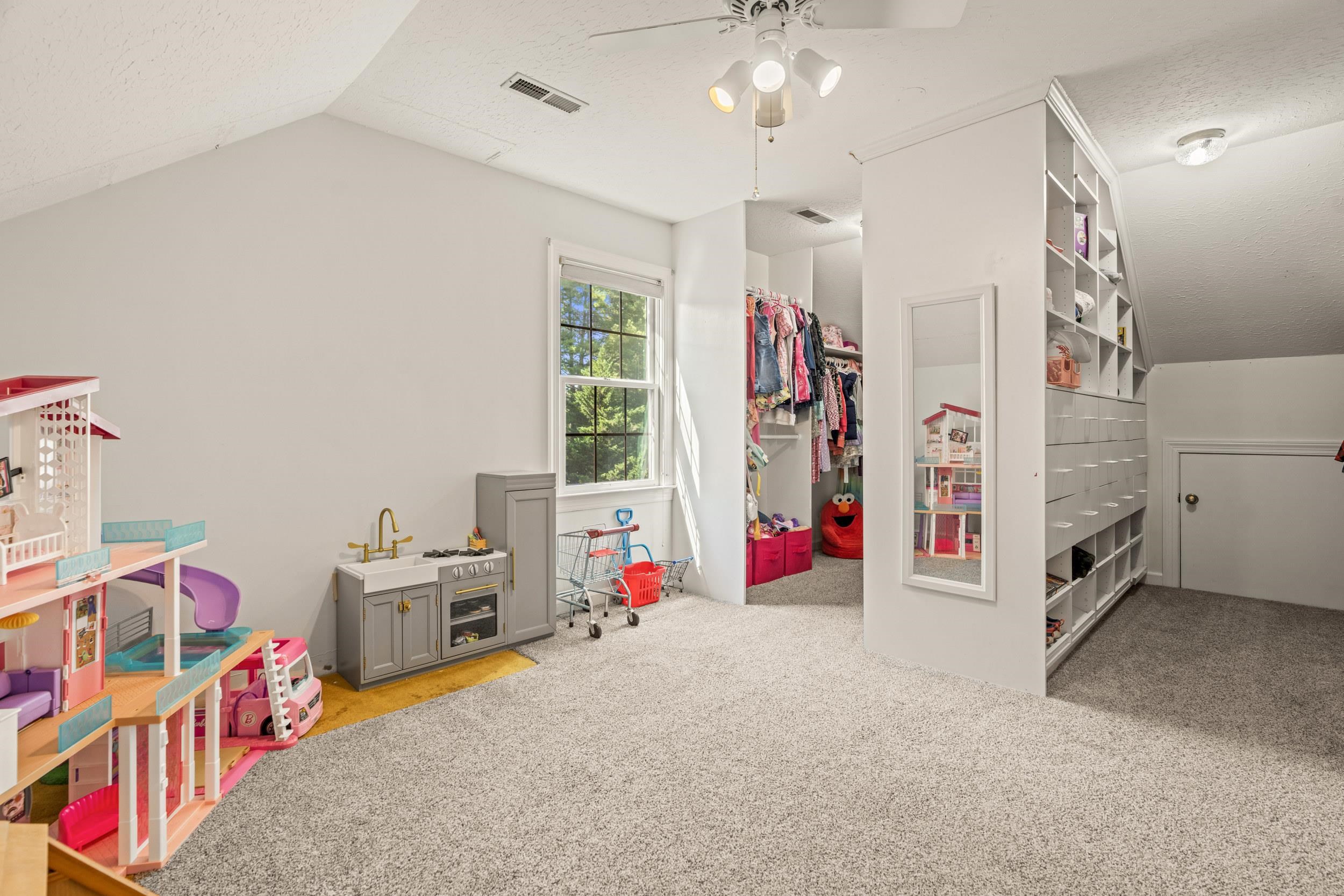 1109 ROSS RD