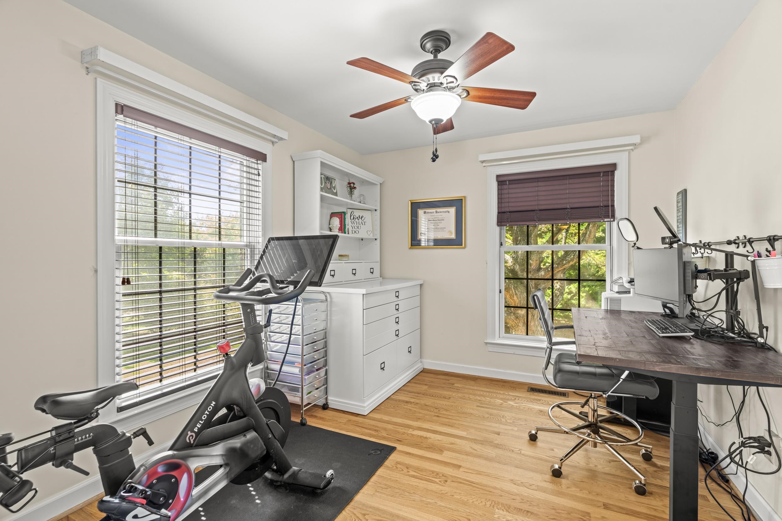 1109 ROSS RD