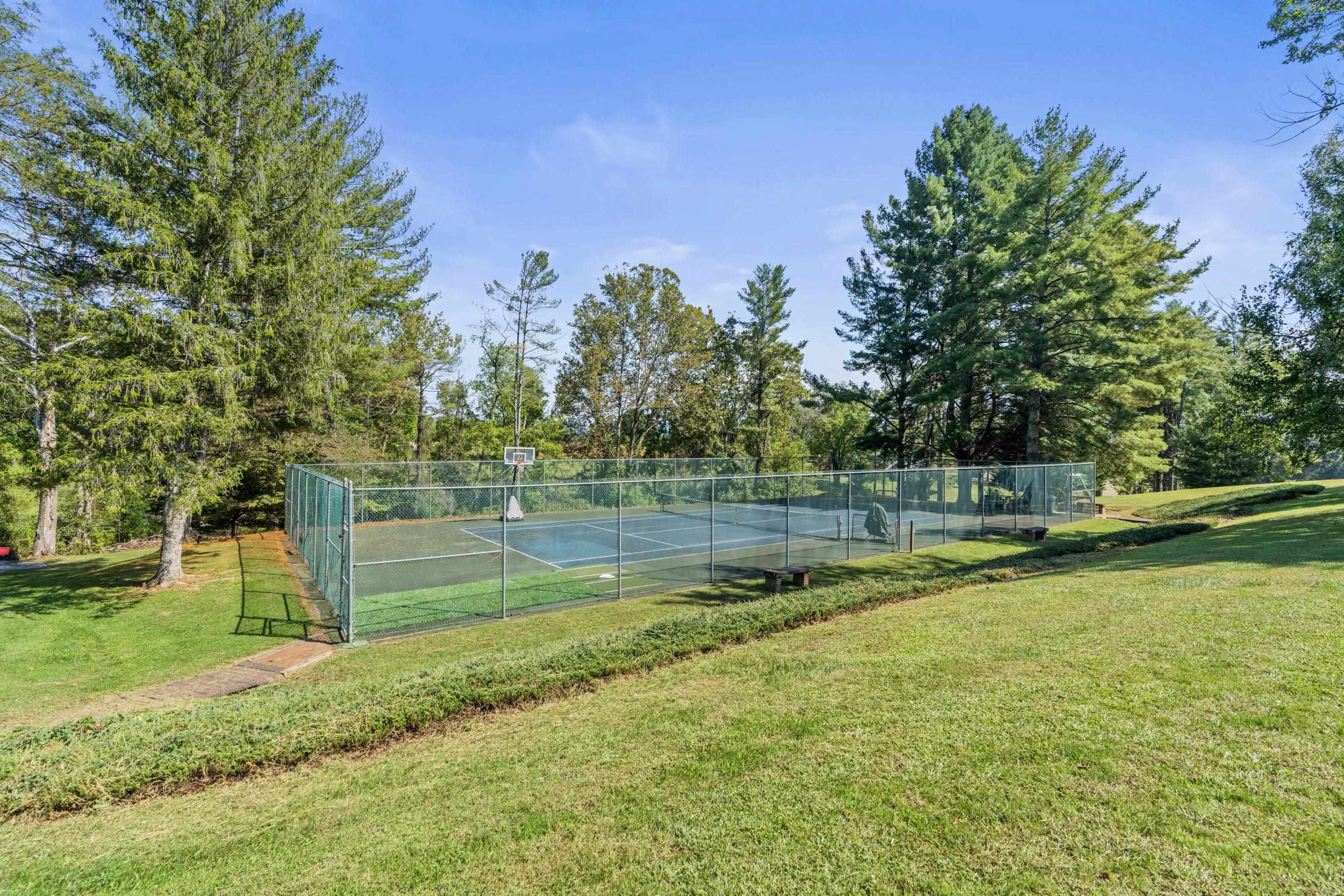 1109 ROSS RD