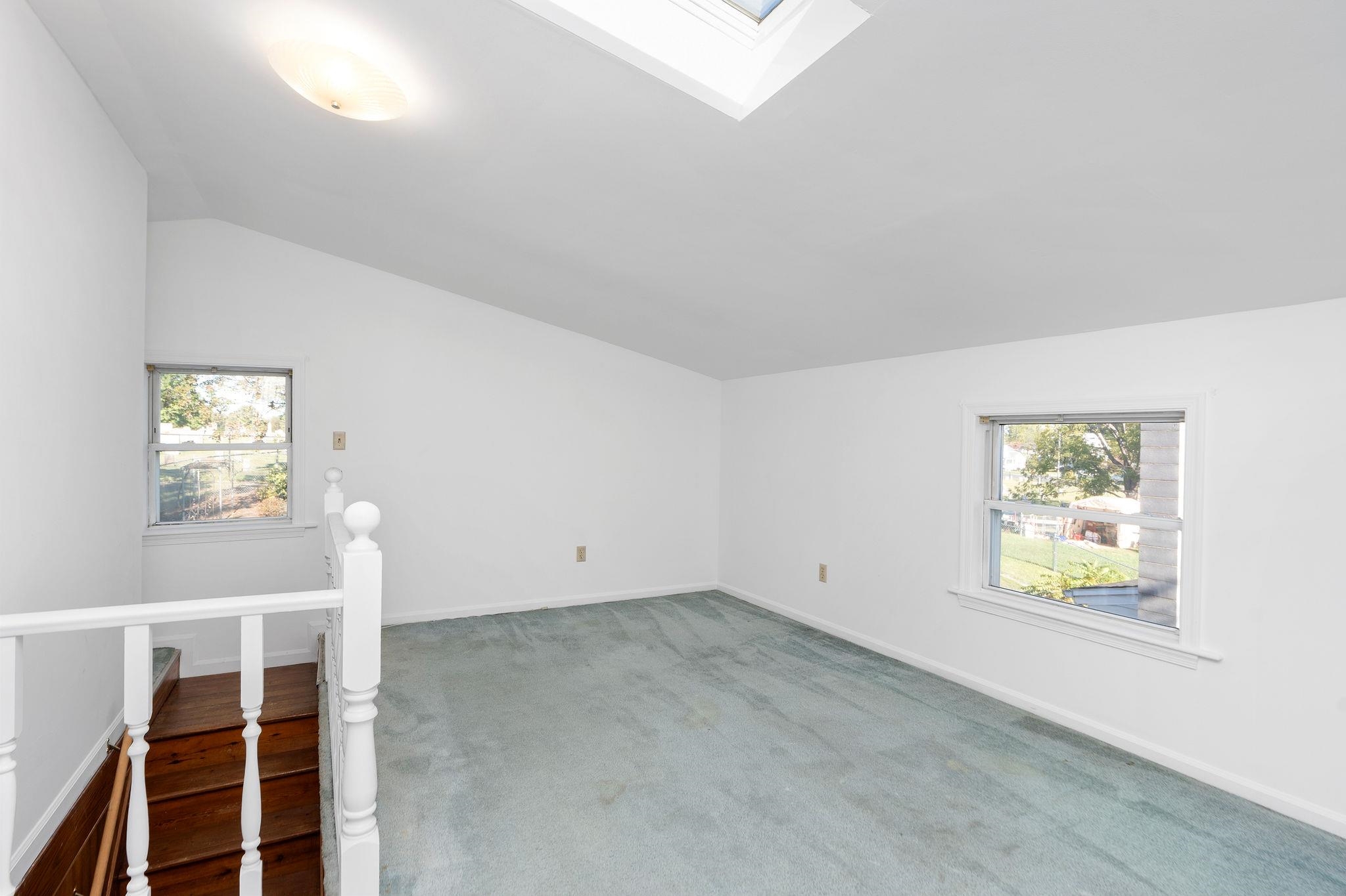 529 S LINDEN AVE