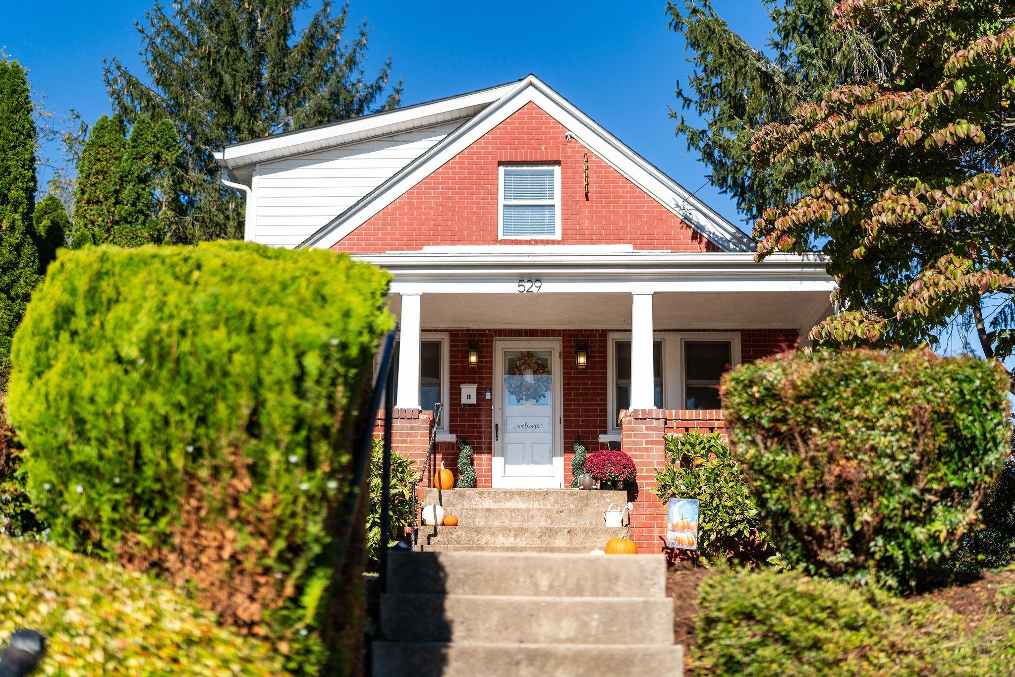 529 S LINDEN AVE