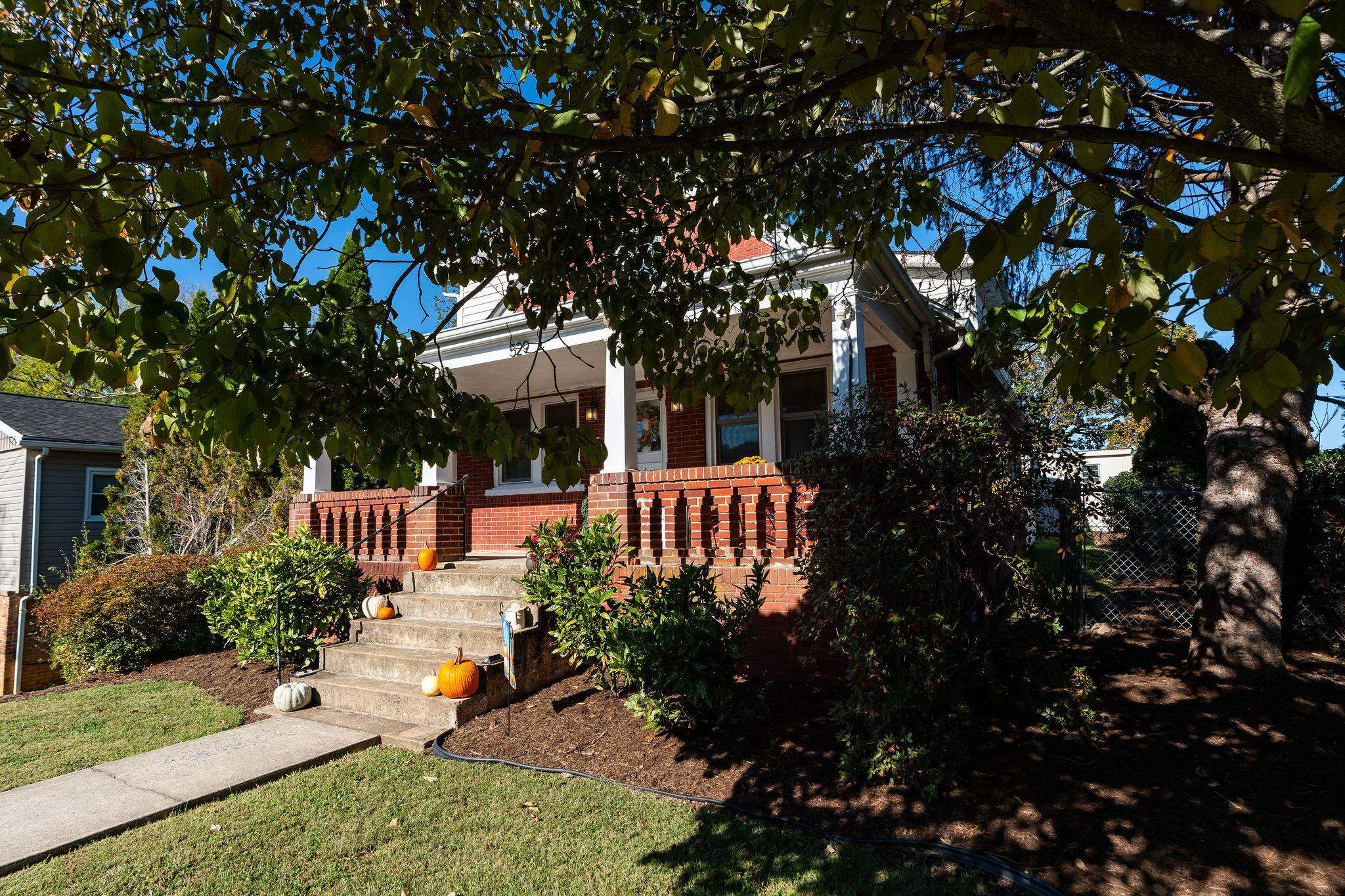 529 S LINDEN AVE