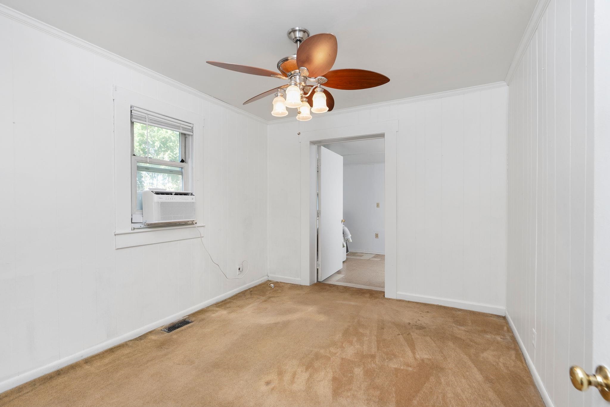 529 S LINDEN AVE