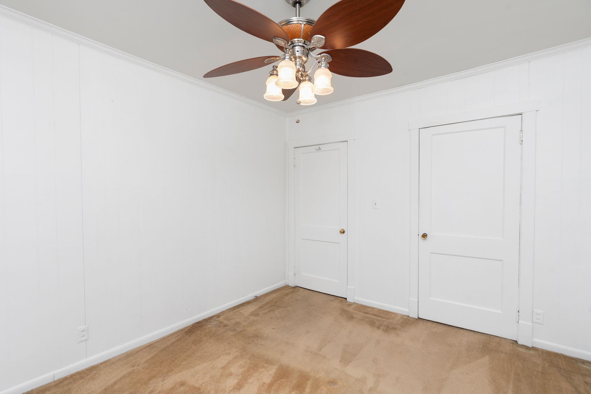 529 S LINDEN AVE