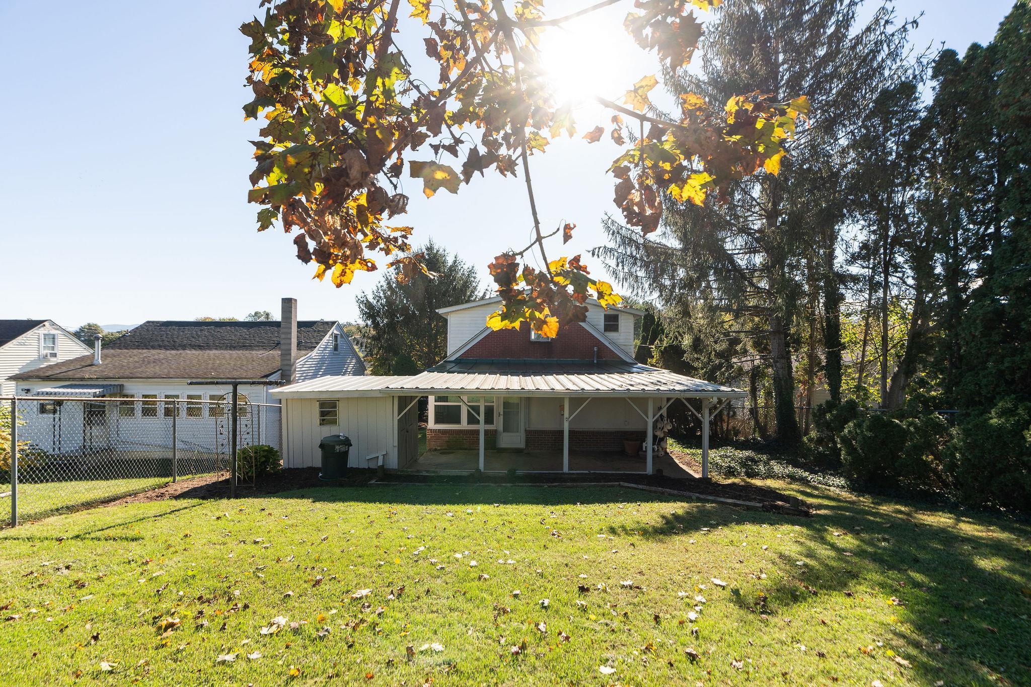 529 S LINDEN AVE