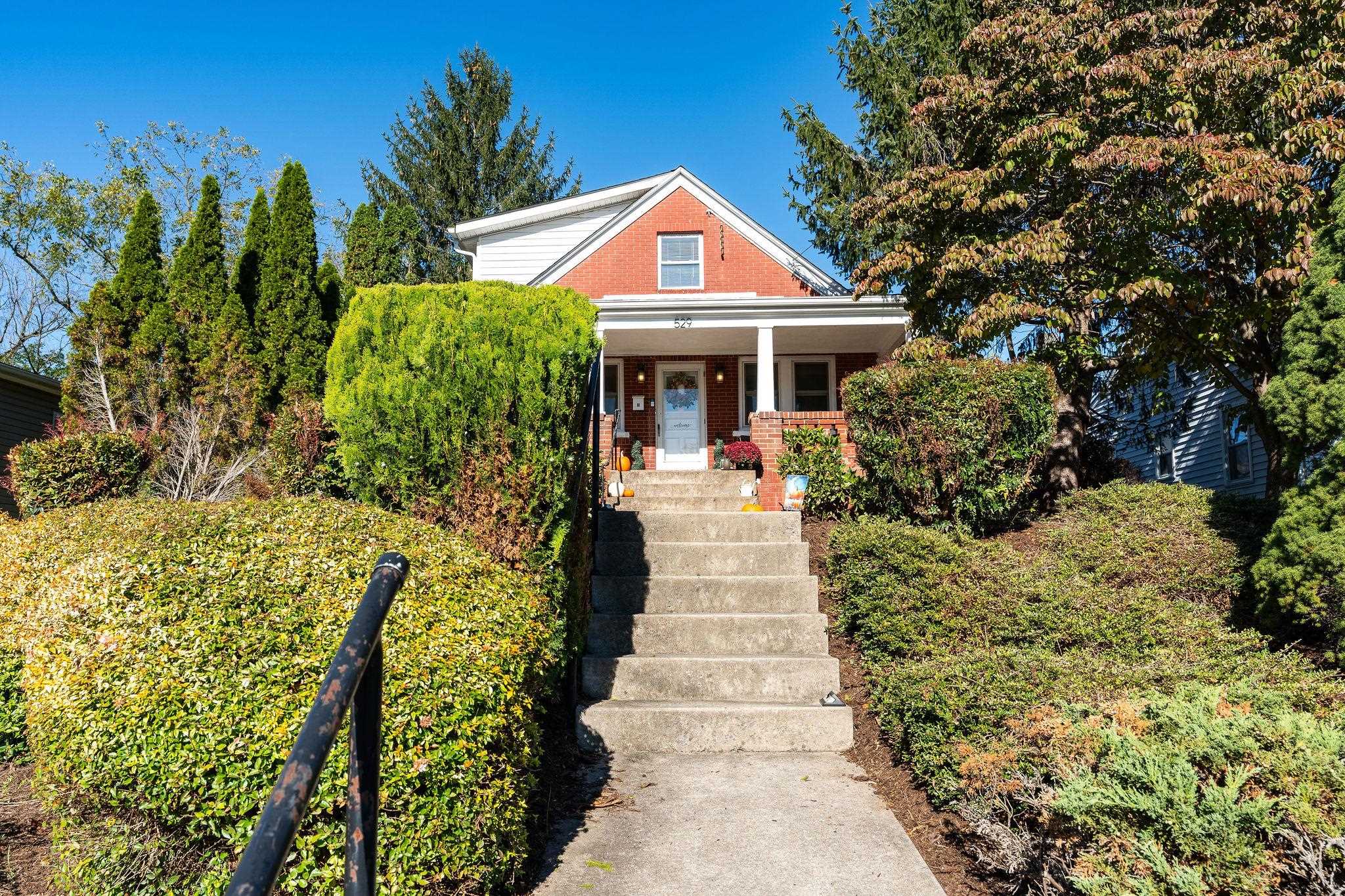 529 S LINDEN AVE