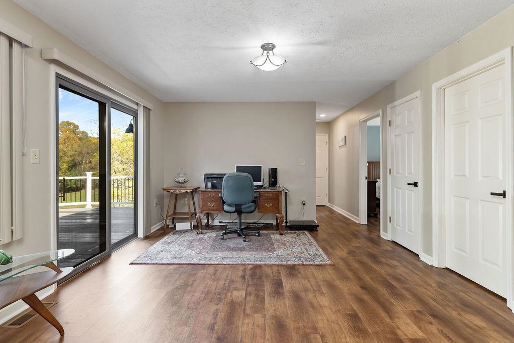 94 DICES SPRING RD