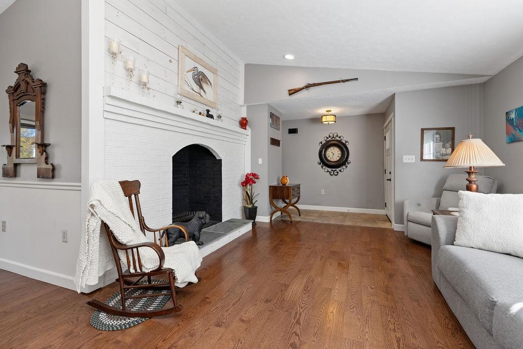 94 DICES SPRING RD