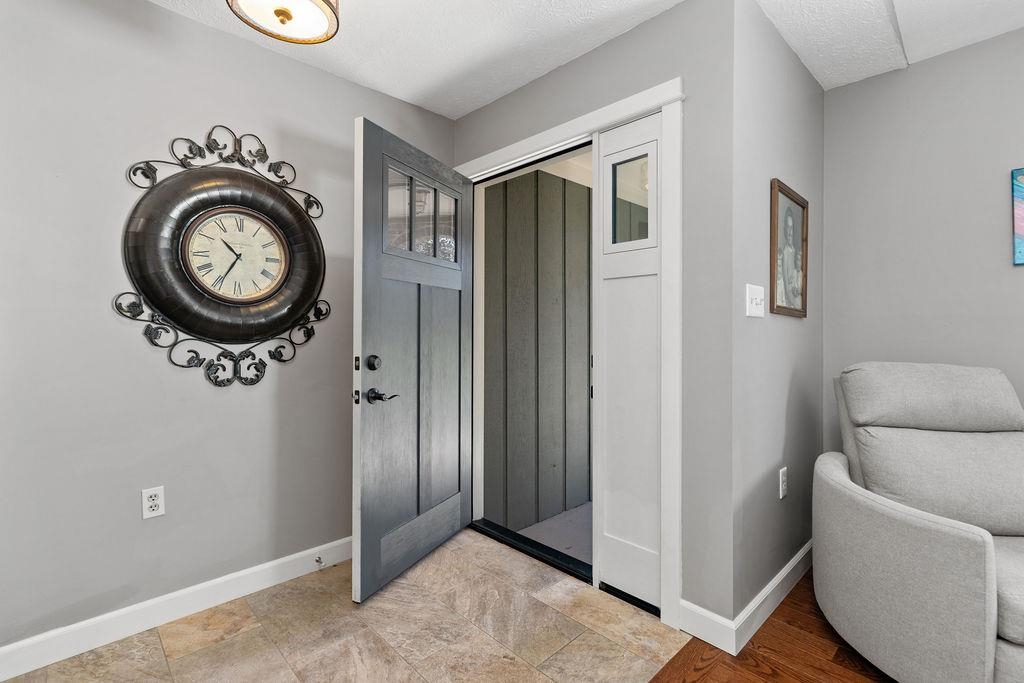 94 DICES SPRING RD