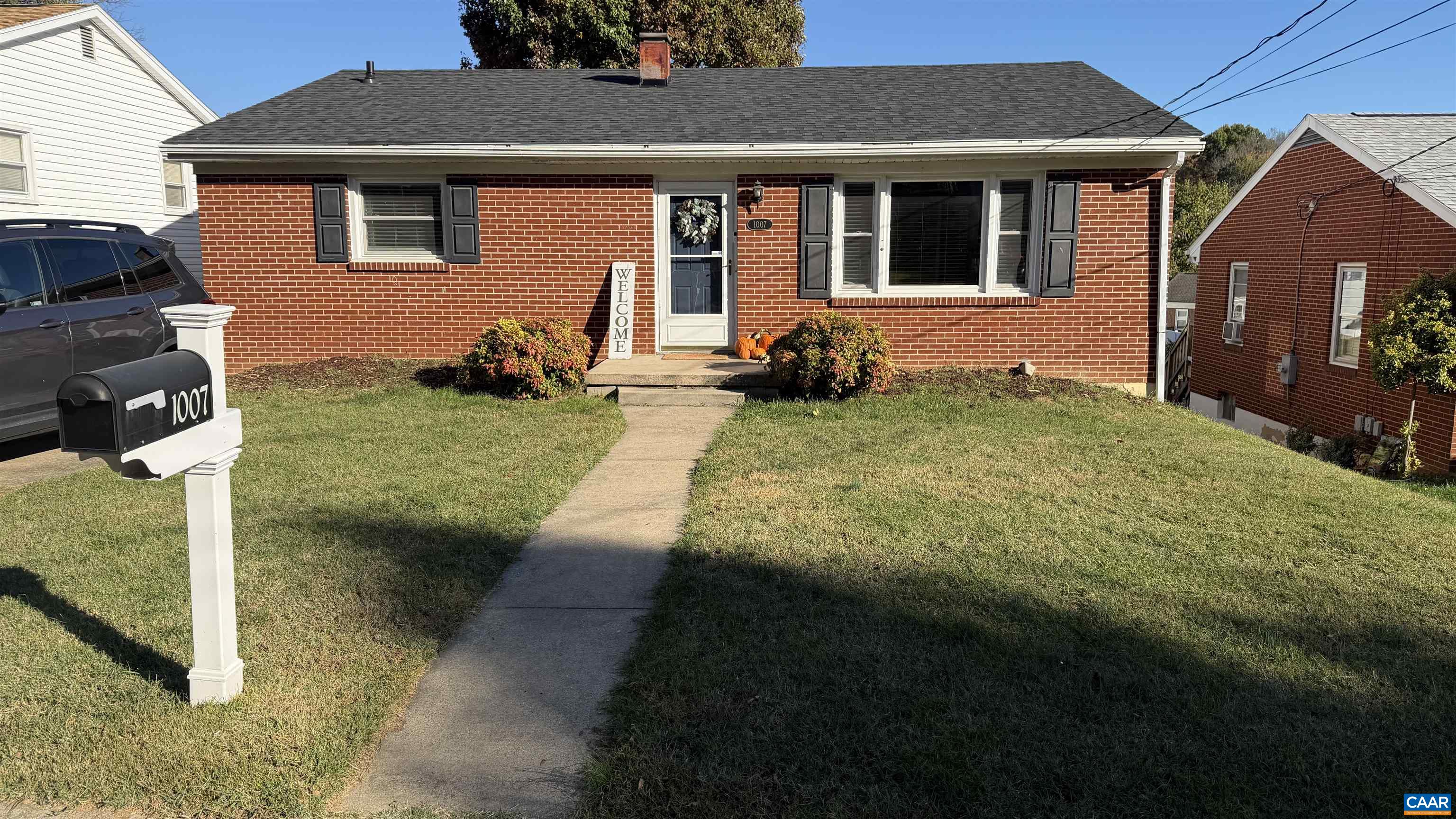 1007 BAYLOR ST