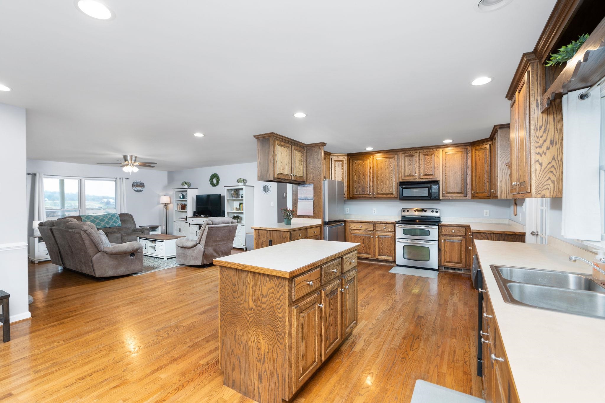 1197 ENTRY SCHOOL RD